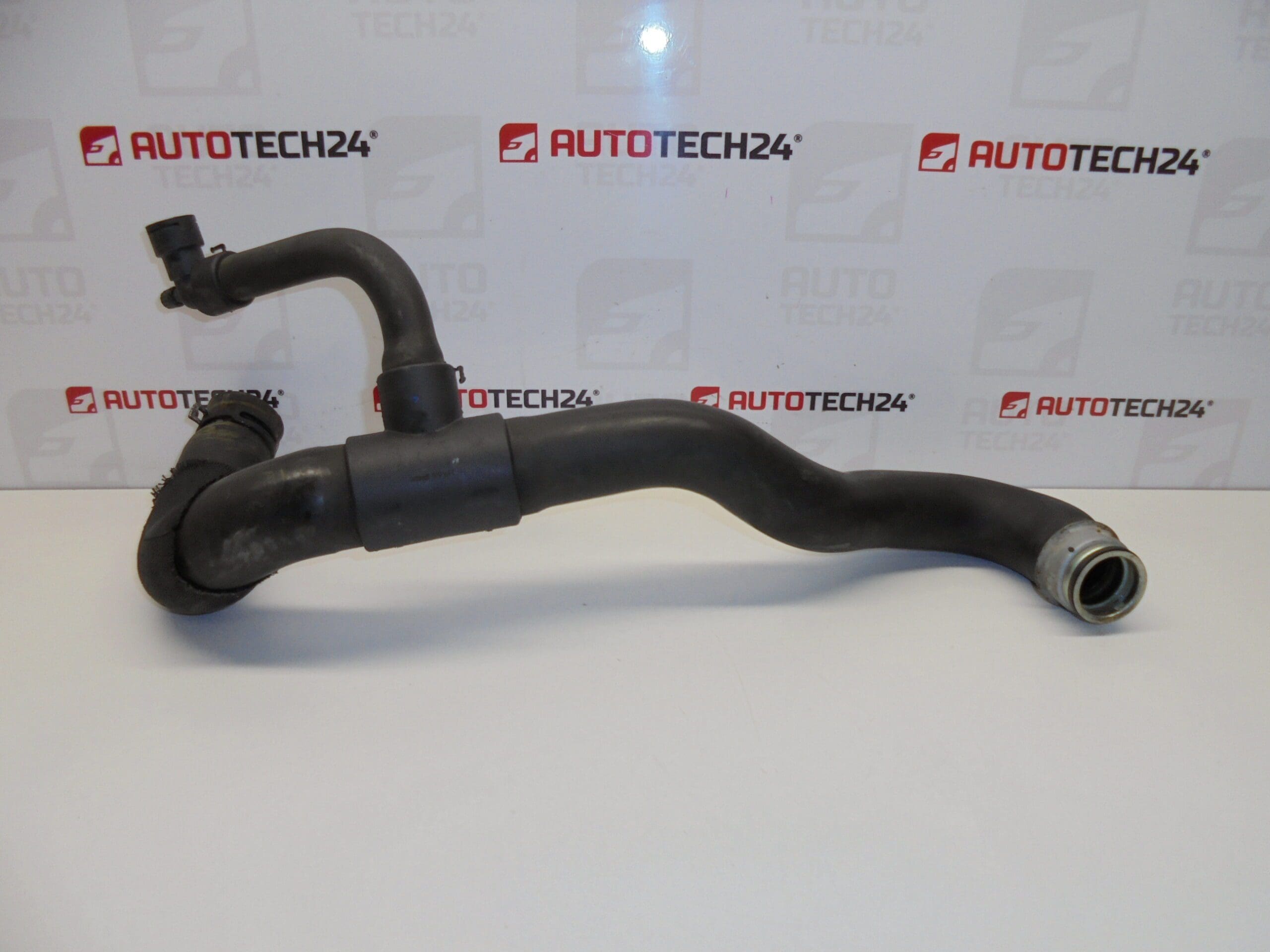 Waterslang Citroën Peugeot 2.0 HDI 1351GT