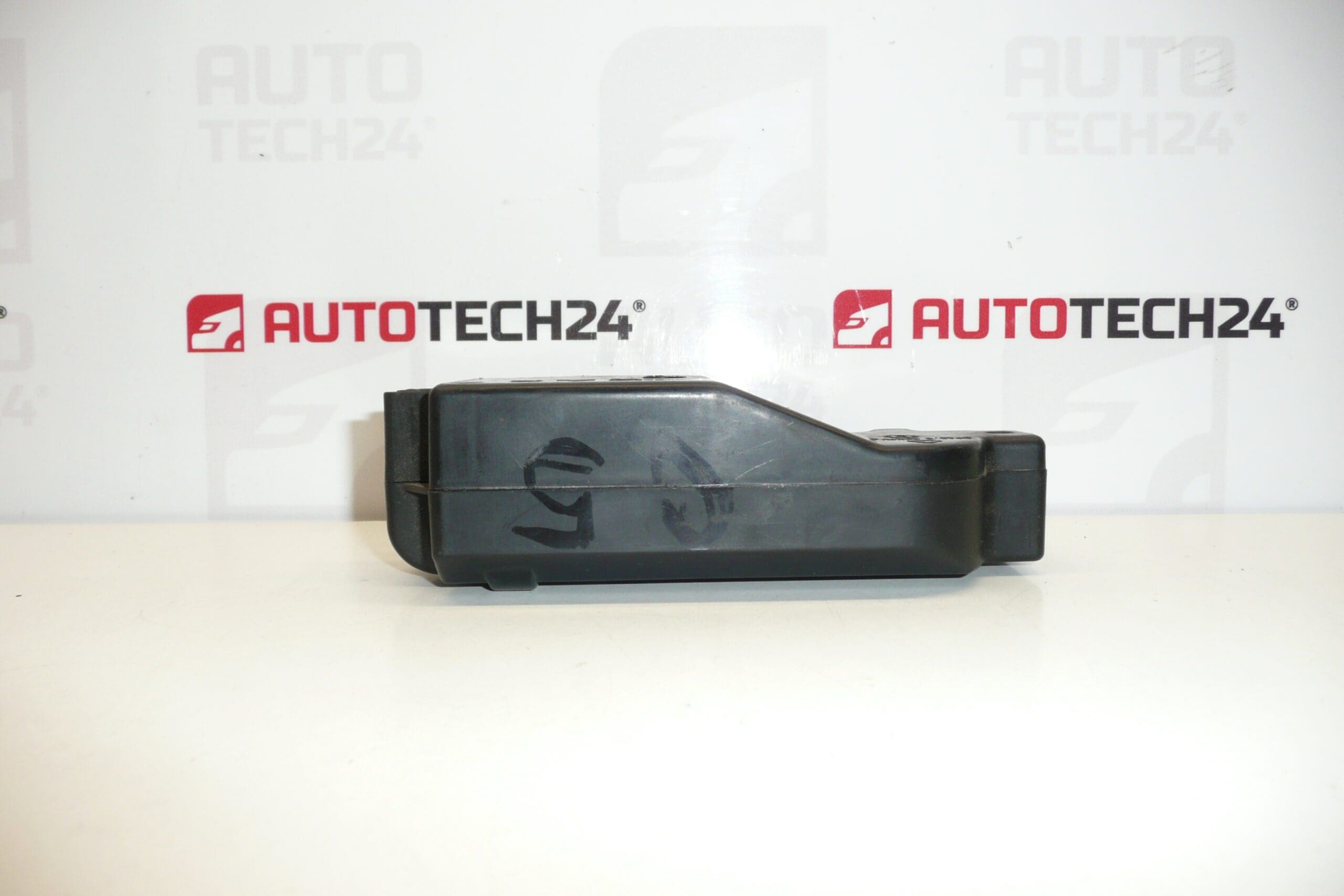 Citroën Peugeot Slot 9633089280 871972