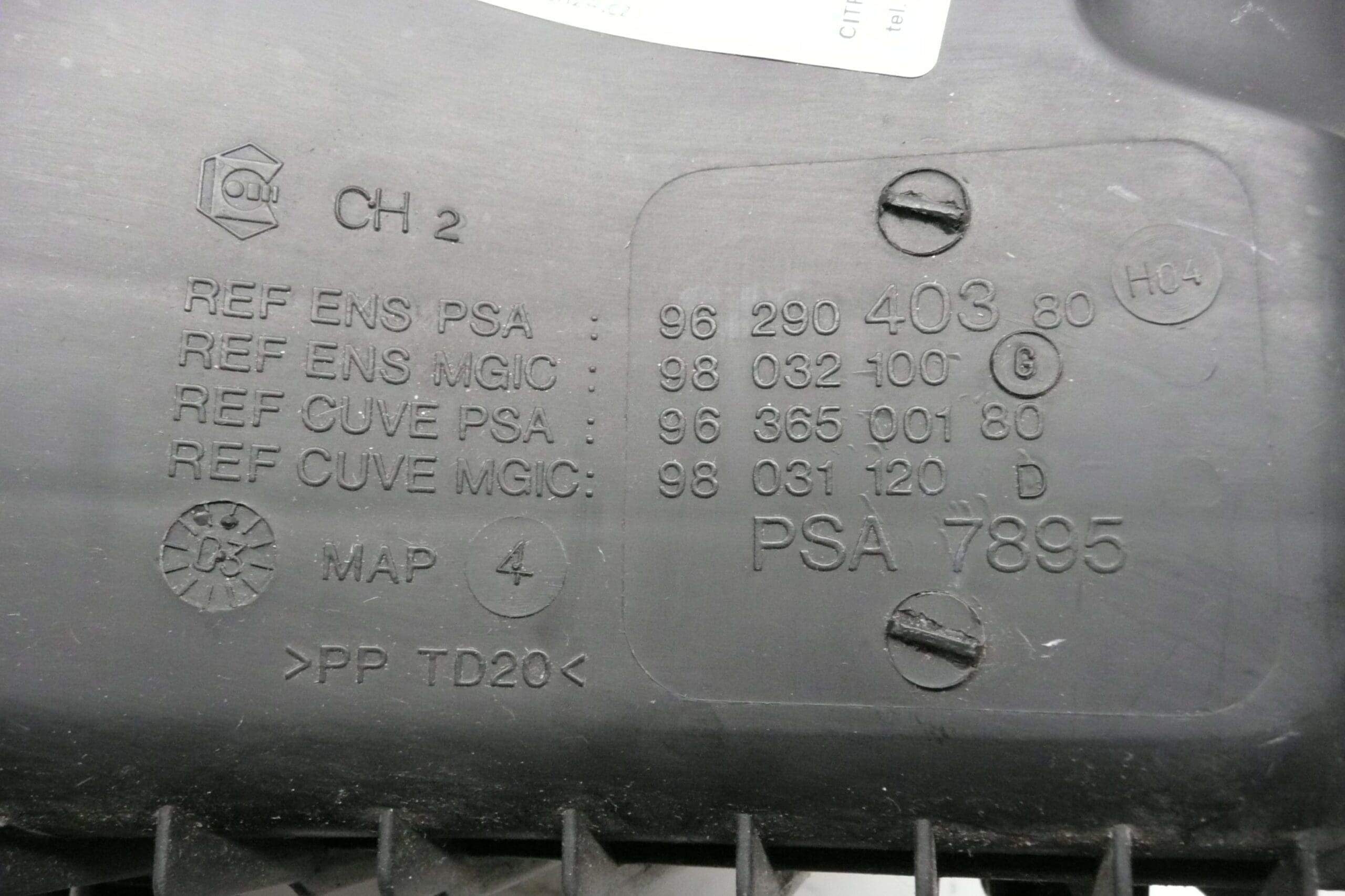 Filterbak Citroën Peugeot 2.2HDI 9629040380