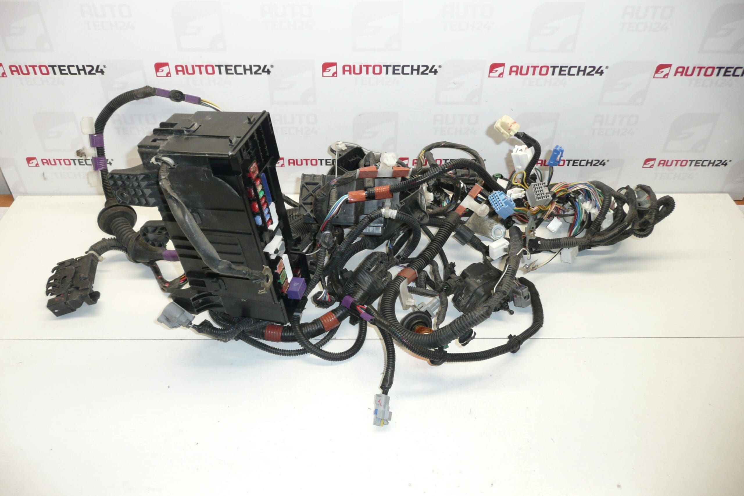 Citroën Peugeot 1.0 KR Kabelboom 821110H051 6595G8