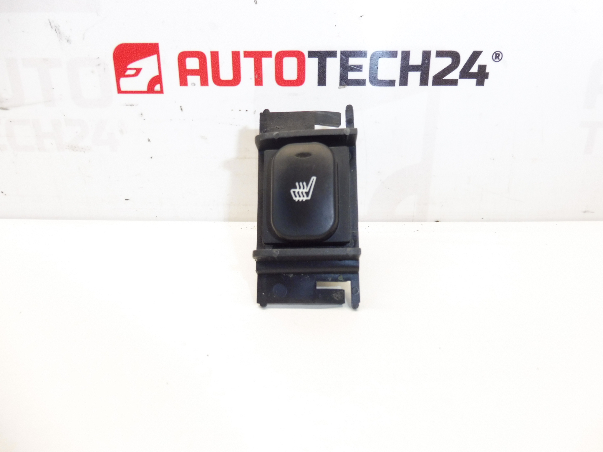 Bediening stoelverwarming Citroën Peugeot 96456870XT