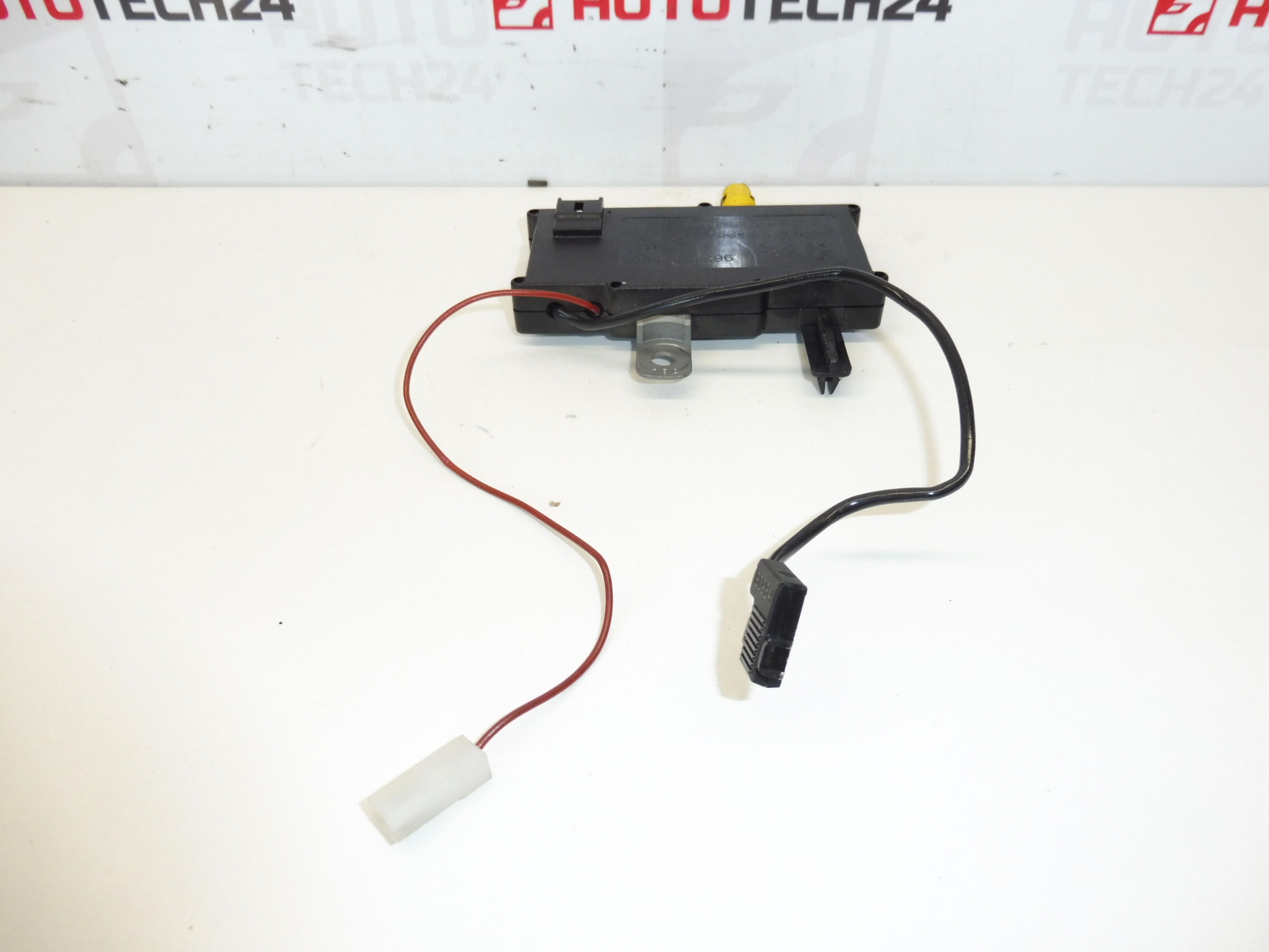 Antennemodule Peugeot 607 9637564680 6561F6