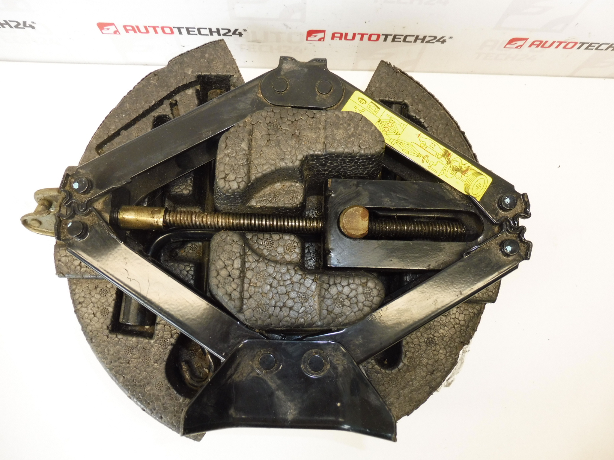 Hefboomgereedschap, wielsleutel, sleepoog Citroën C5 I