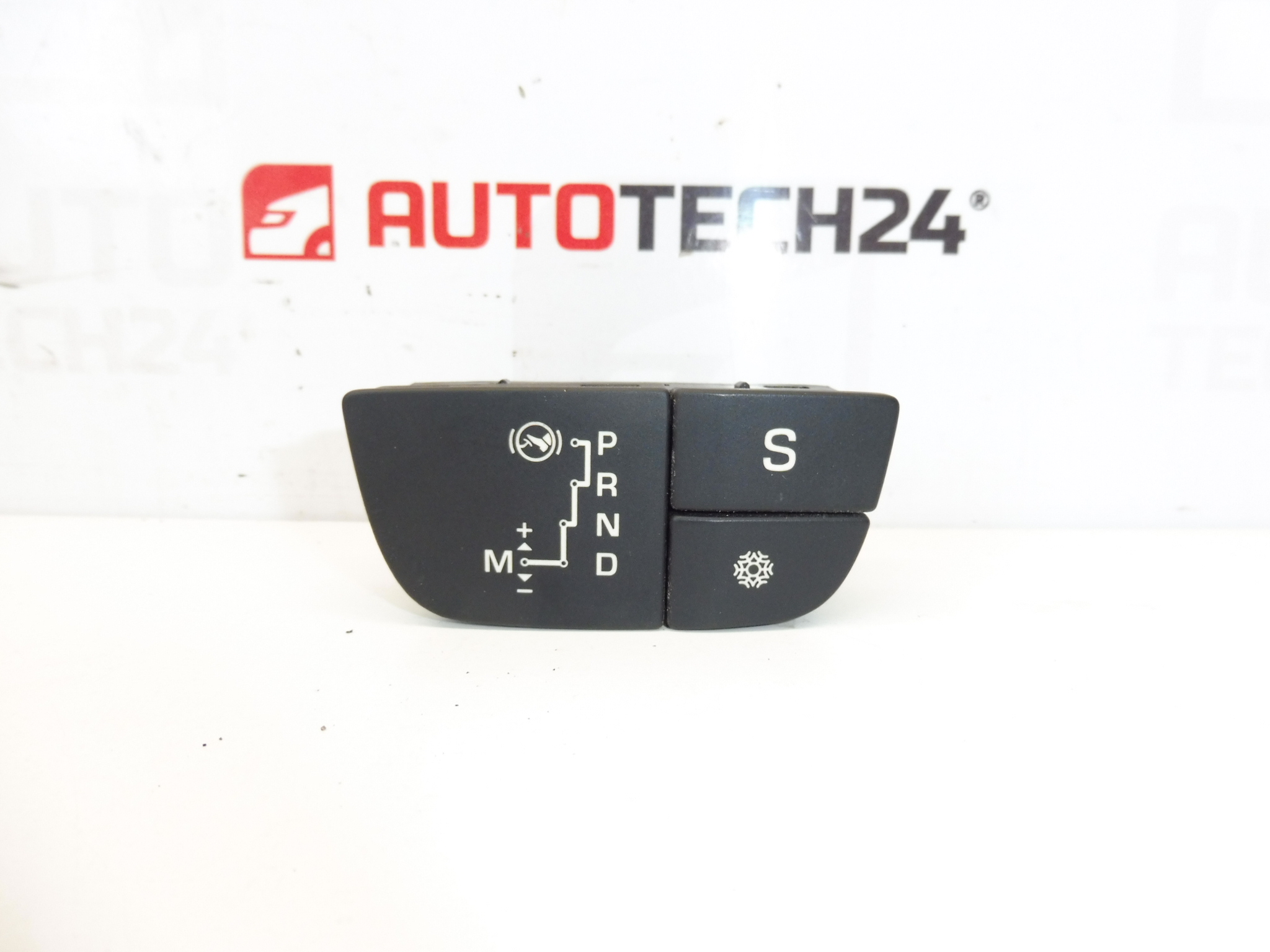 Citroën C5 X7 automaat bedieningstoetsenbord 96617667ZD 246330