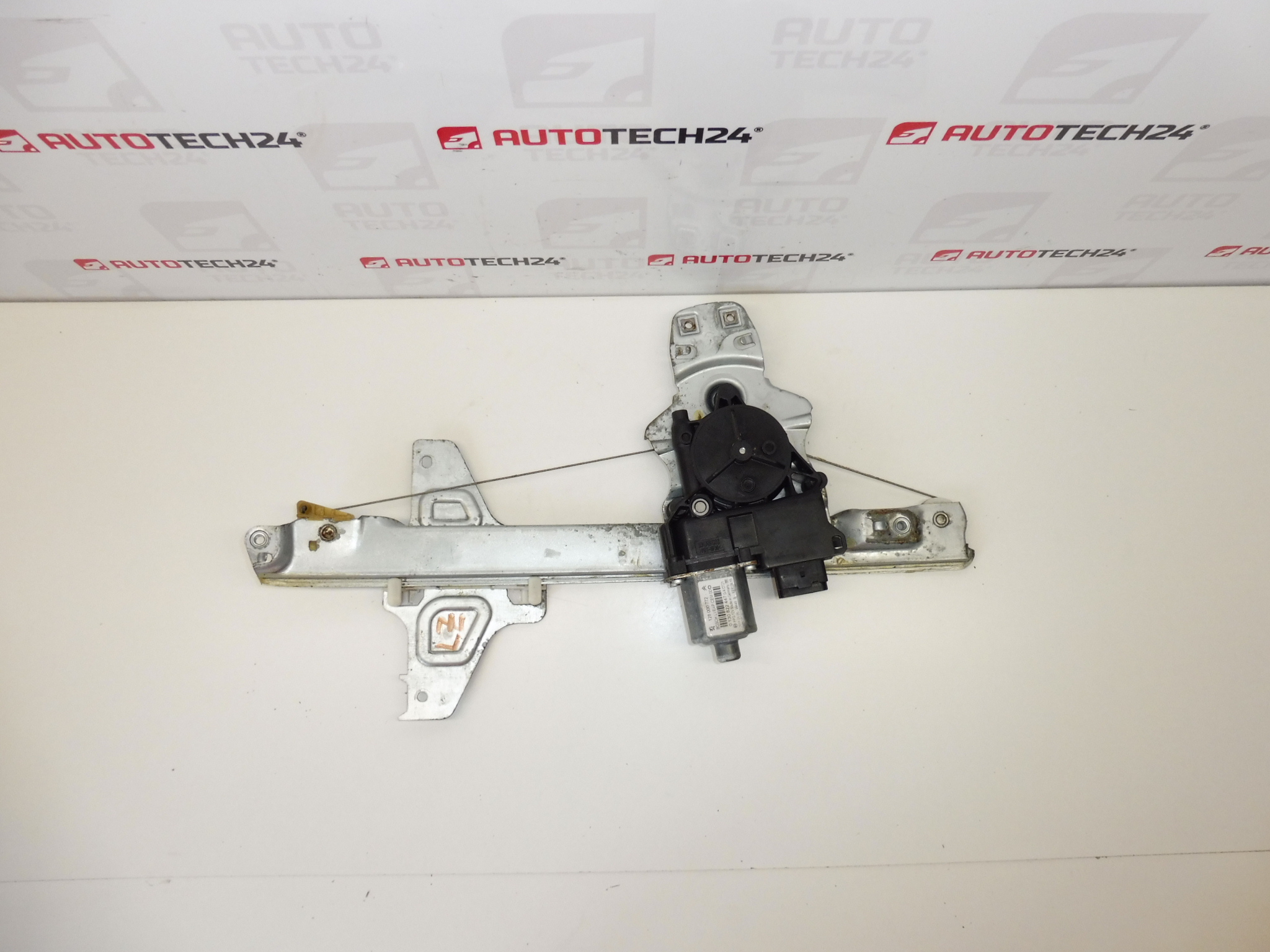 Citroën C5 X7 trekmechanisme linker achterruit 0130822447 128000772