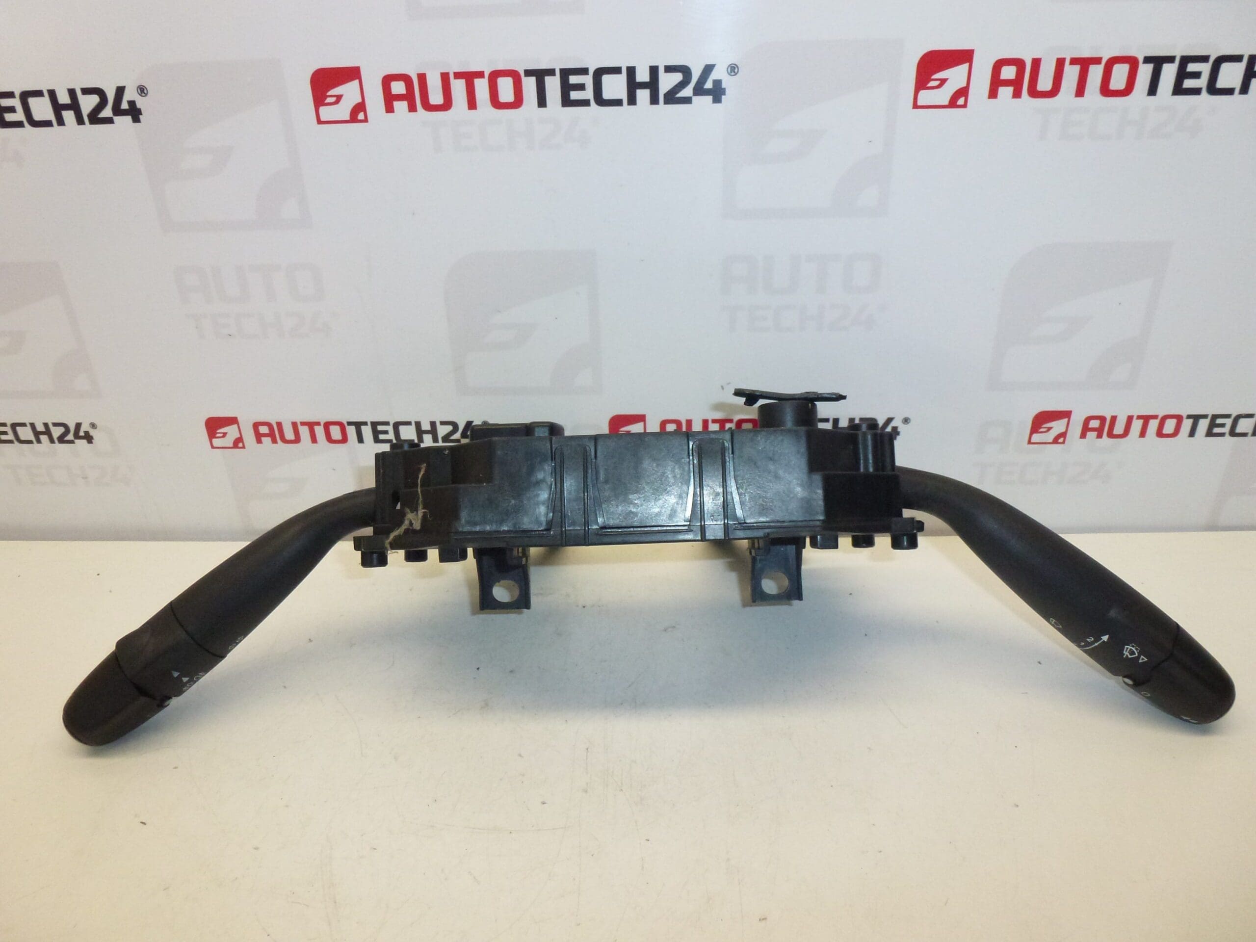 Citroën C4-stuurprogramma's 96644965XT 6242HL