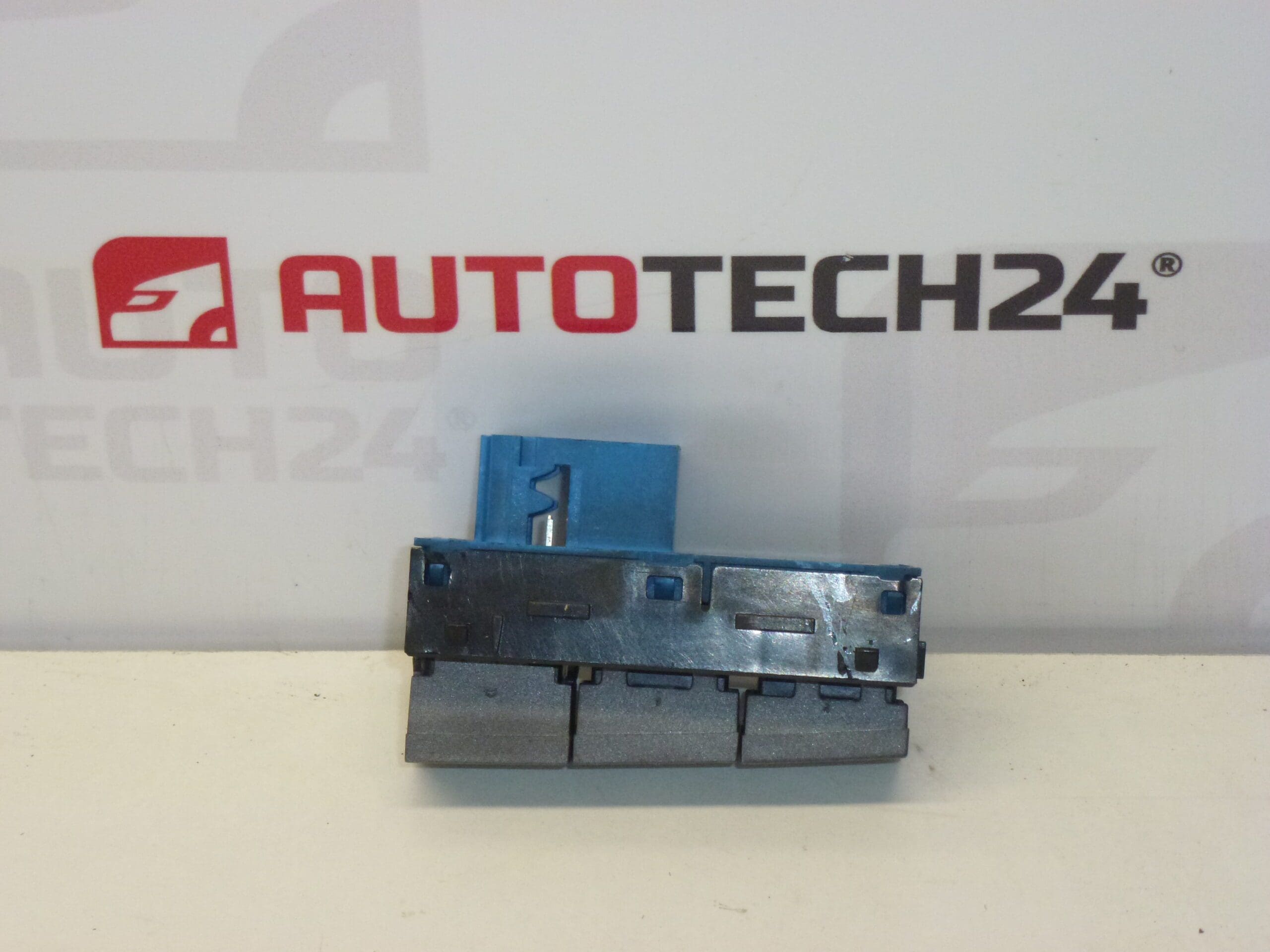 ESP schakelaar centraal Citroën C5 II 96498318YW 6554JG