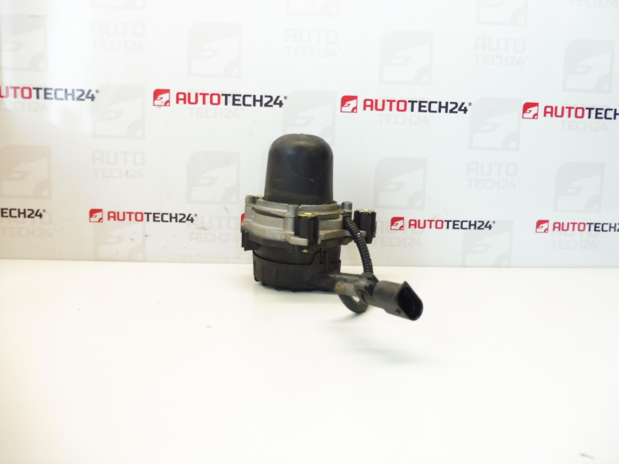 Luchtpomp Citroën Peugeot 9653340580 1618E4 1628FX