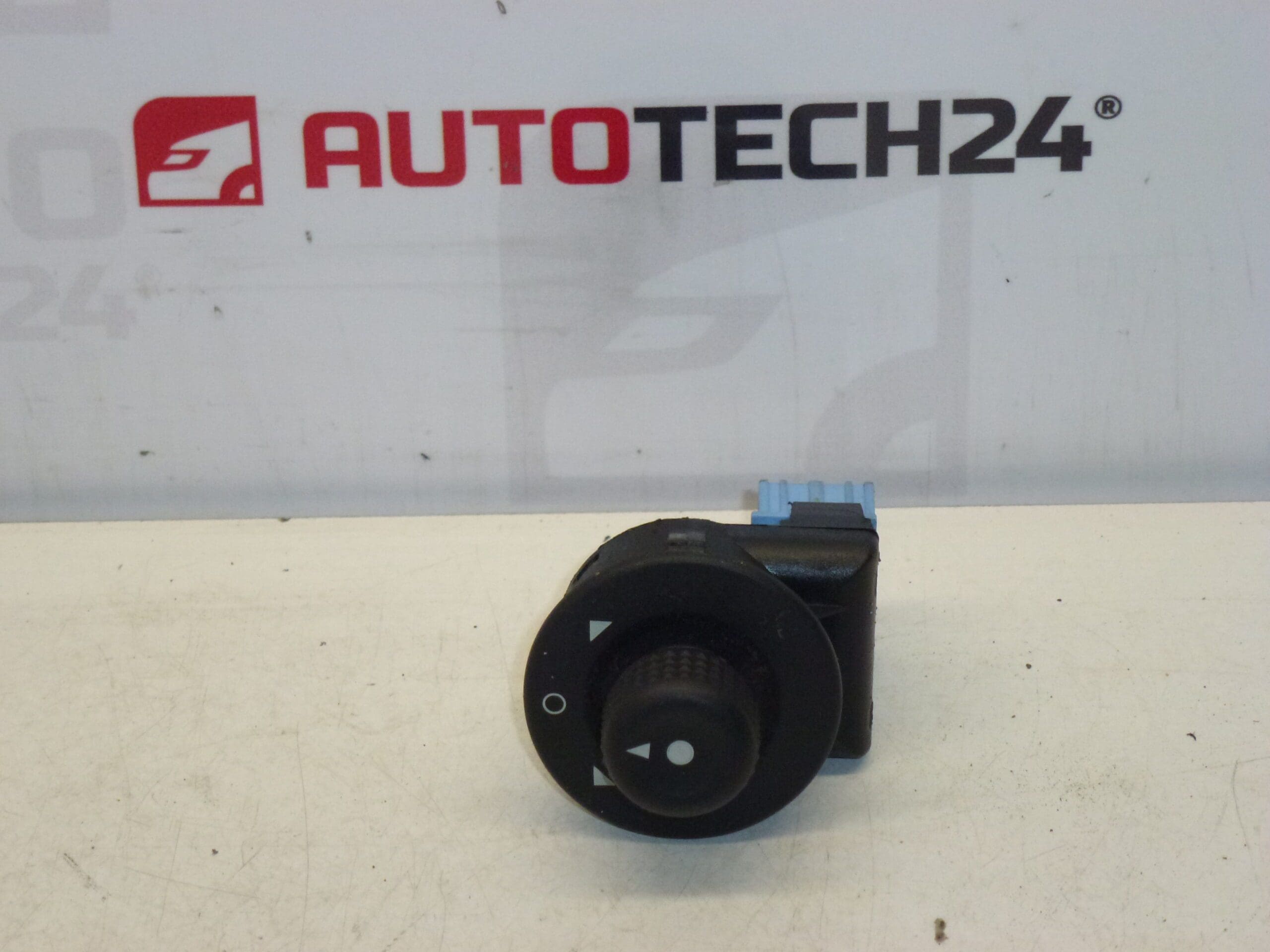 Citroën Peugeot 6545F9 spiegelbestuurder