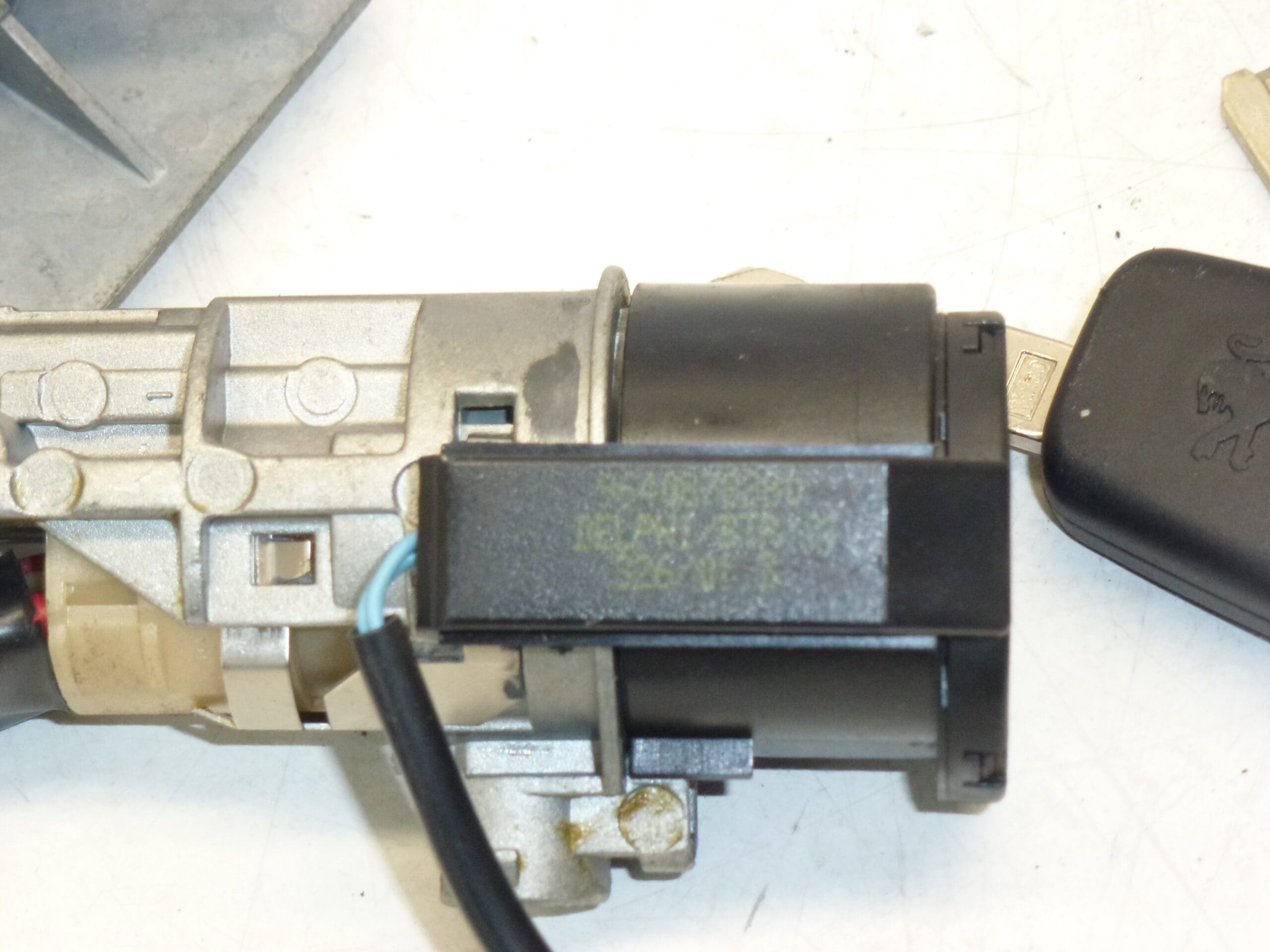 Set sloten + 2 sleutels Peugeot 406 4162Z7 4162Z6