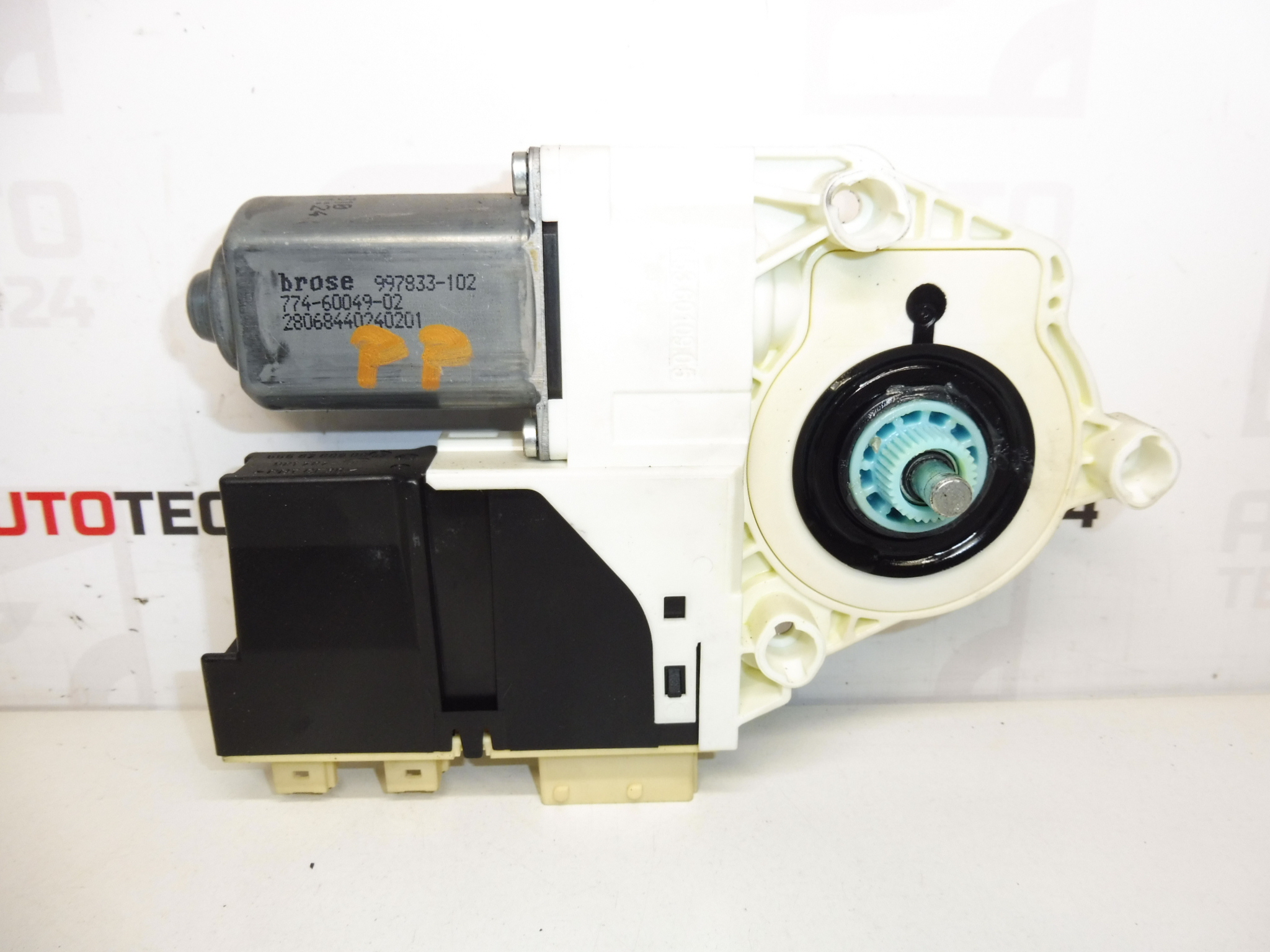 Raamwinder Rechtervoor Citroën Peugeot 1400794680 9222AF