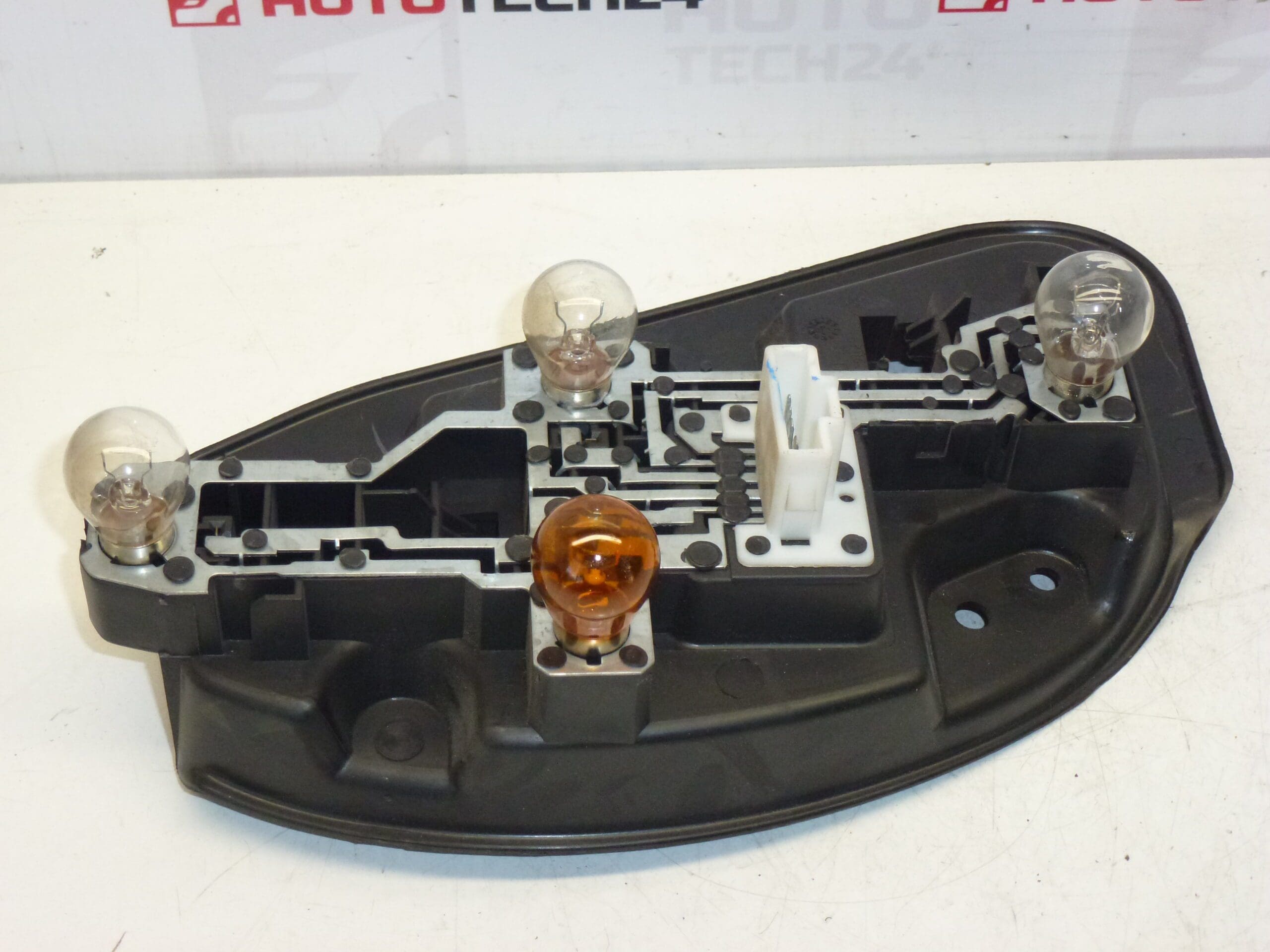 Lampfitting linker achterlicht Citroën C5 sedan