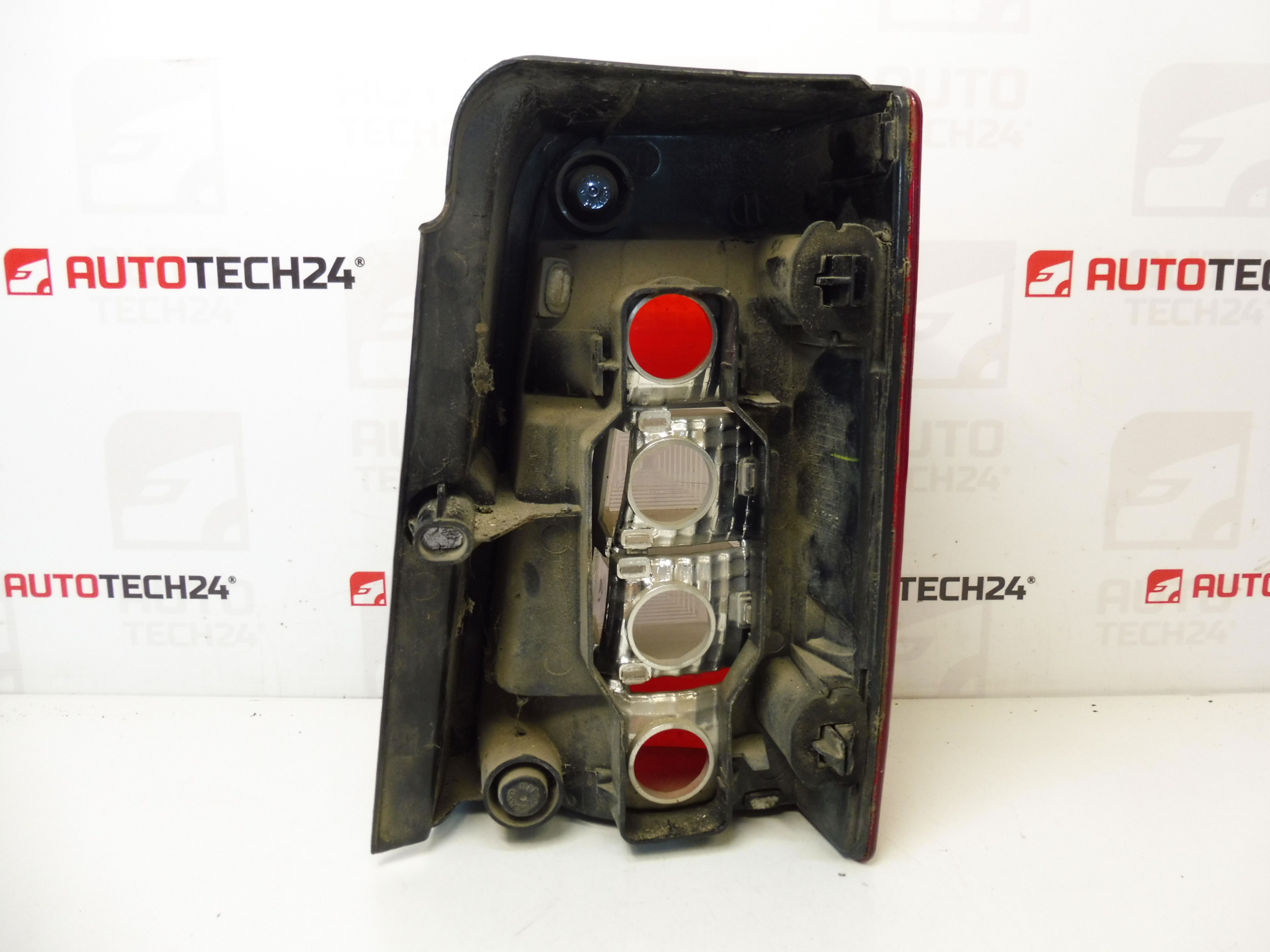 Linker achterlicht Citroën Peugeot 9657977080 6350Z1
