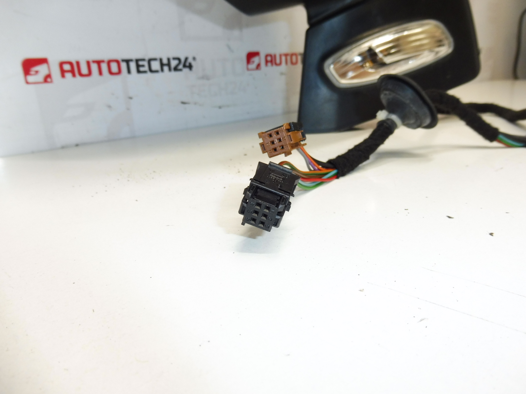 Rechter spiegel EZRC Peugeot 3008 en 5008 8153ZG