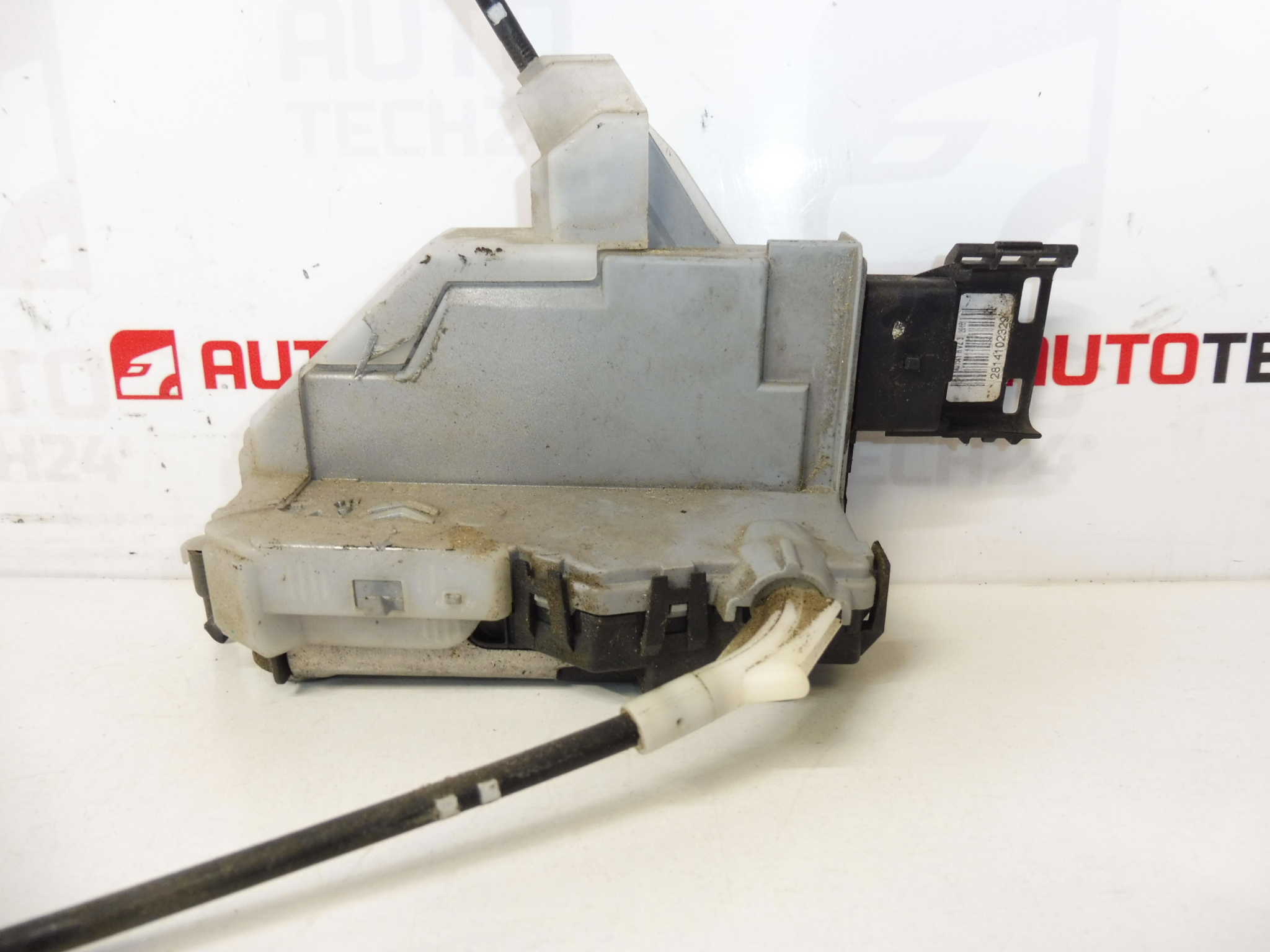 Deurslot rechts achter bestuurder Peugeot 5008 9800624180 9138AC