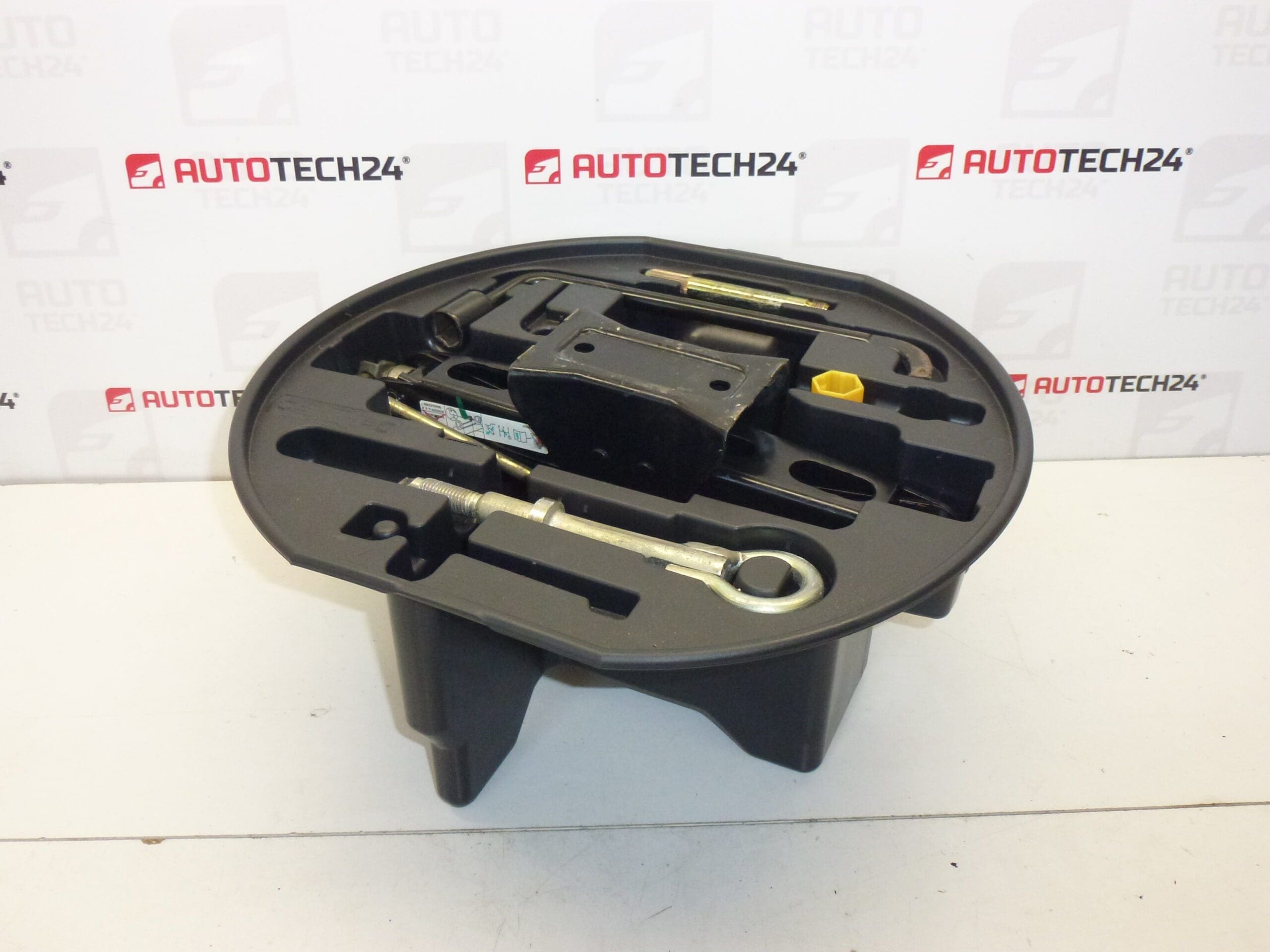 Gereedschap, hendel, moersleutel, sleepoog Peugeot 307 673687 672594 671739 674416