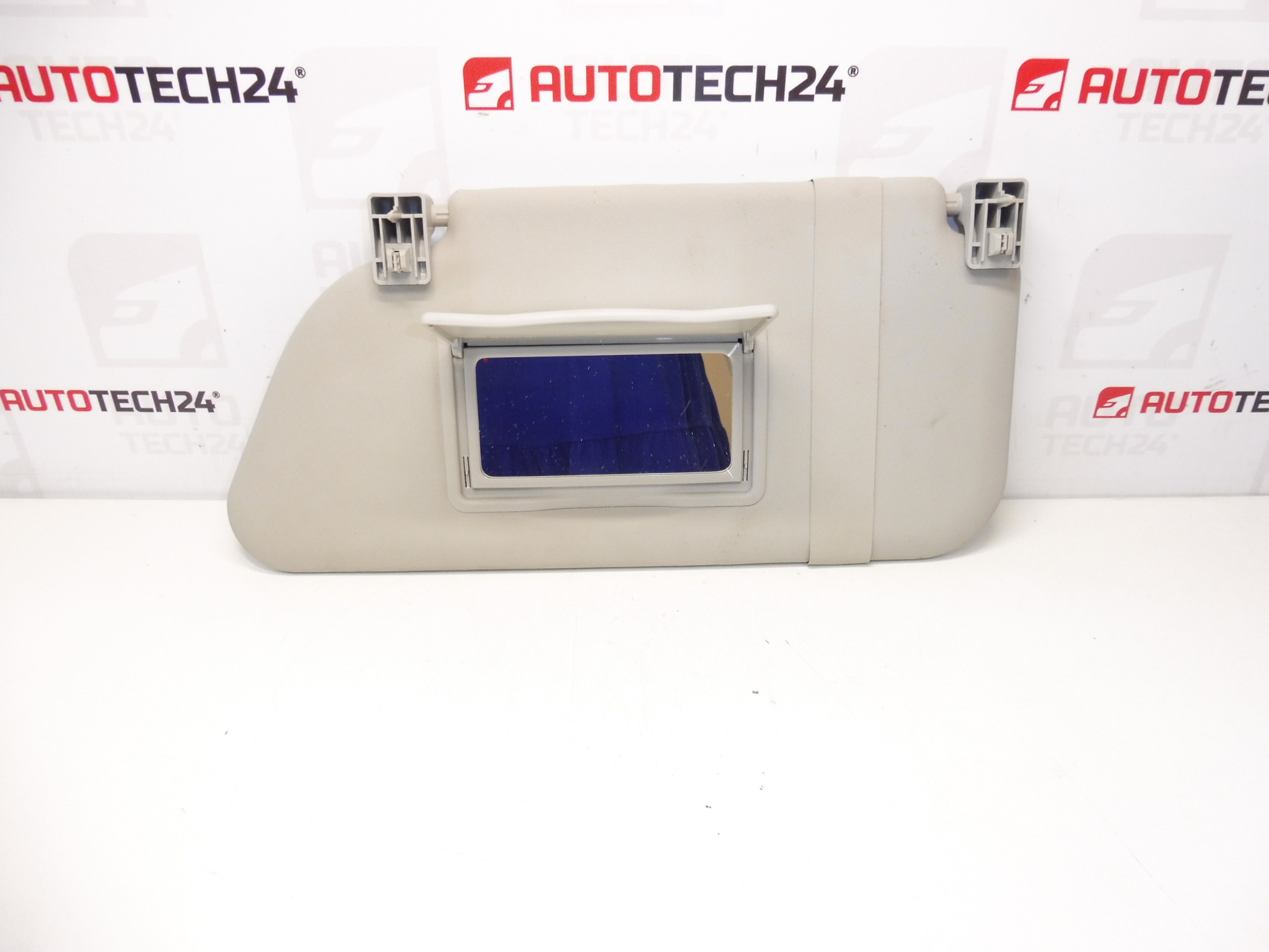 Peugeot 1007 bestuurderszonneklep 8143JN