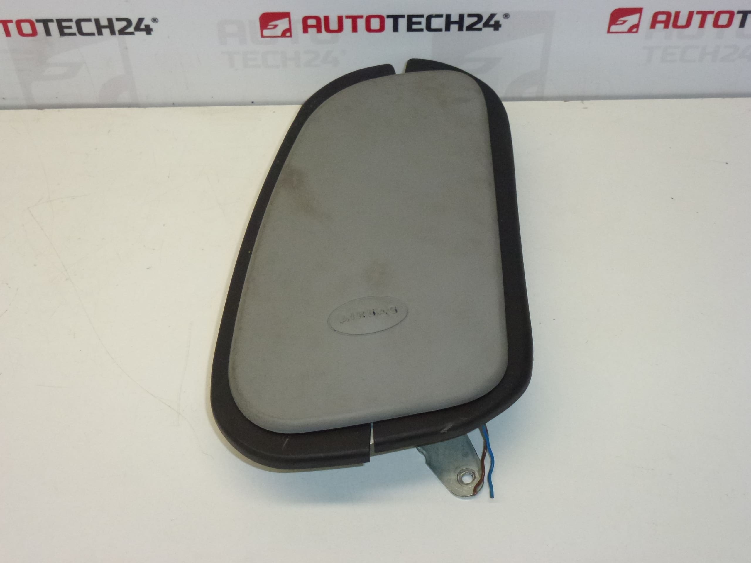 Stoelairbag lichtgrijs links Citroën C2 C3 96462517ZQ 8216Q8