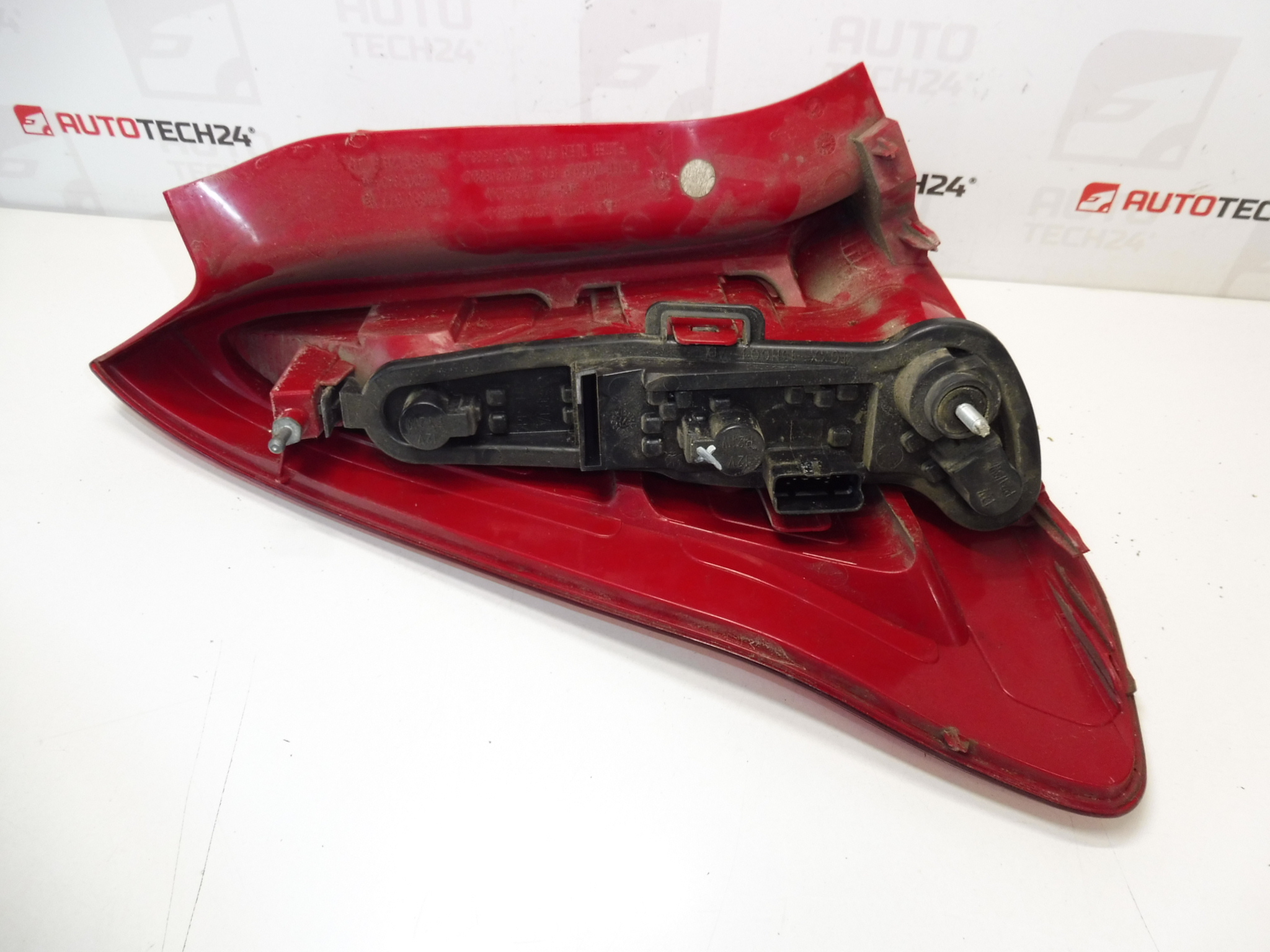 Rechter achterlicht Citroën C4 3dv 9646801677 6351T6