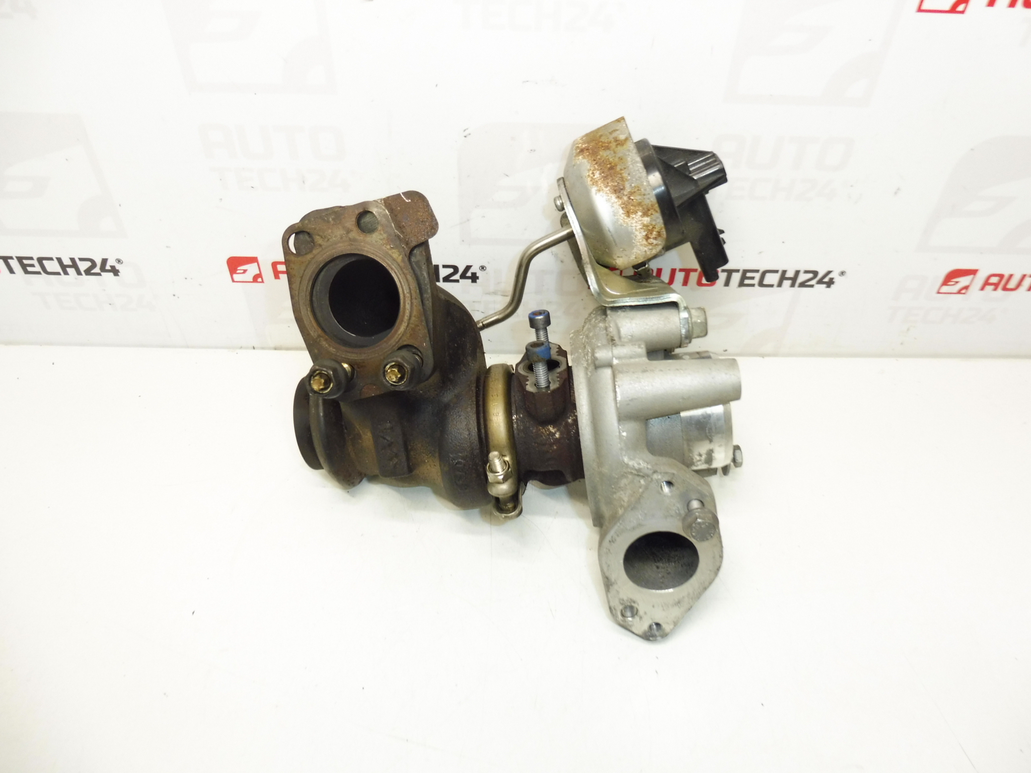 Turbo Citroën Peugeot 1.5 HDI kilometerstand 64000 km 9813245480 1631887280