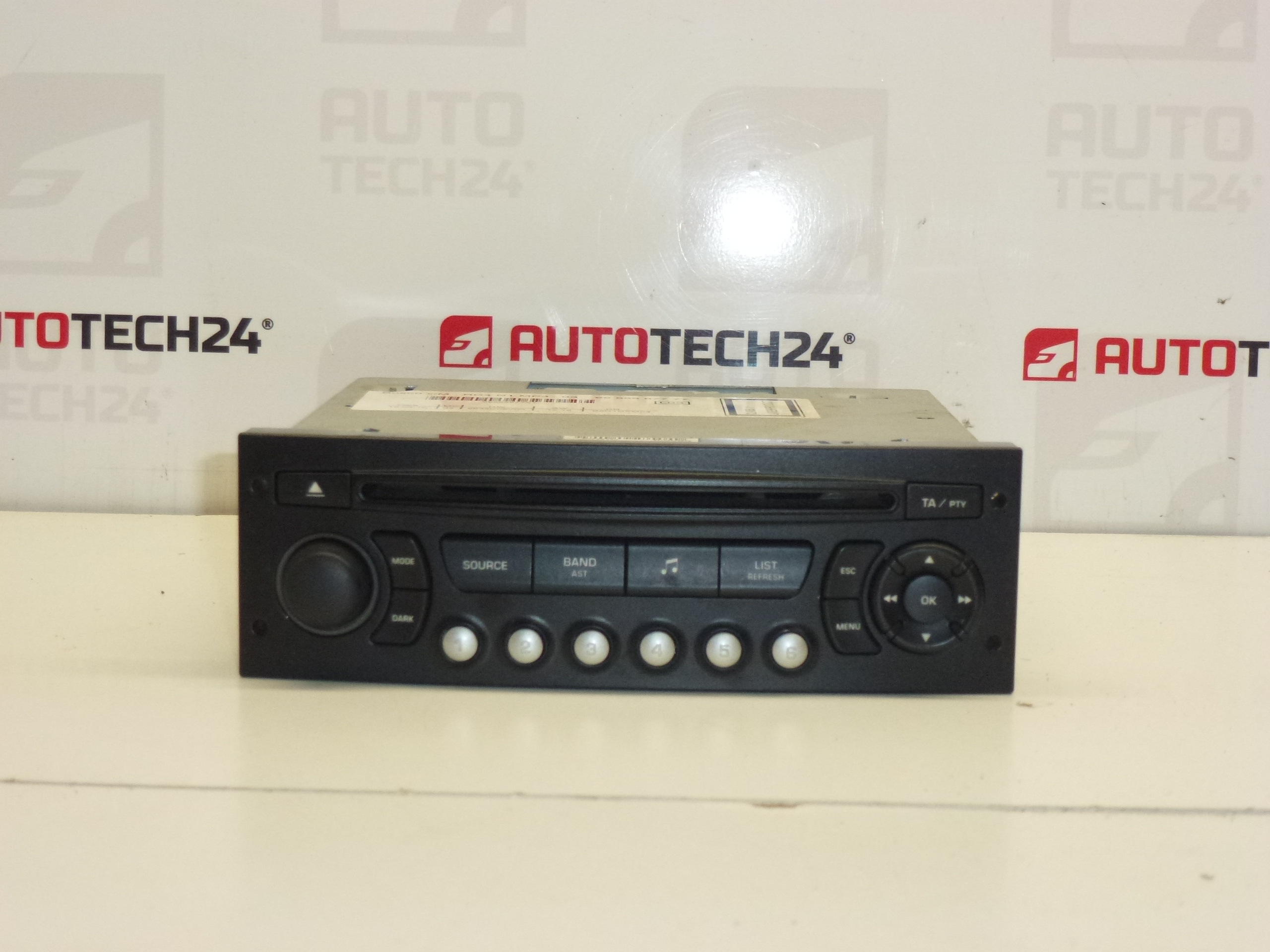 Autoradio met CD MP3 Citroën Peugeot 9666967777 6579FG