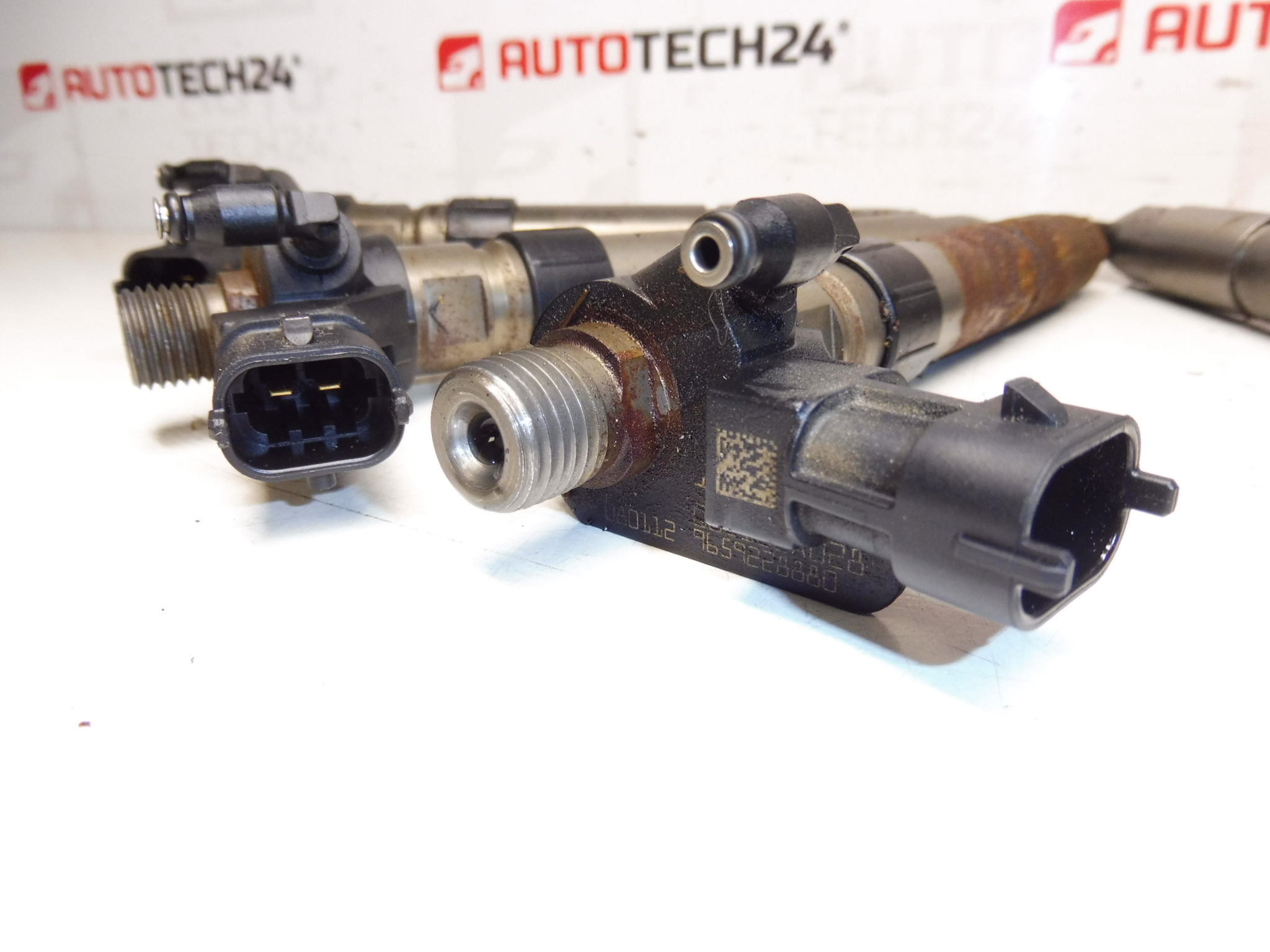 Injectieset Bosch 2.2 HDI tellerstand 128000 km 044515025 1980J8 9659228880