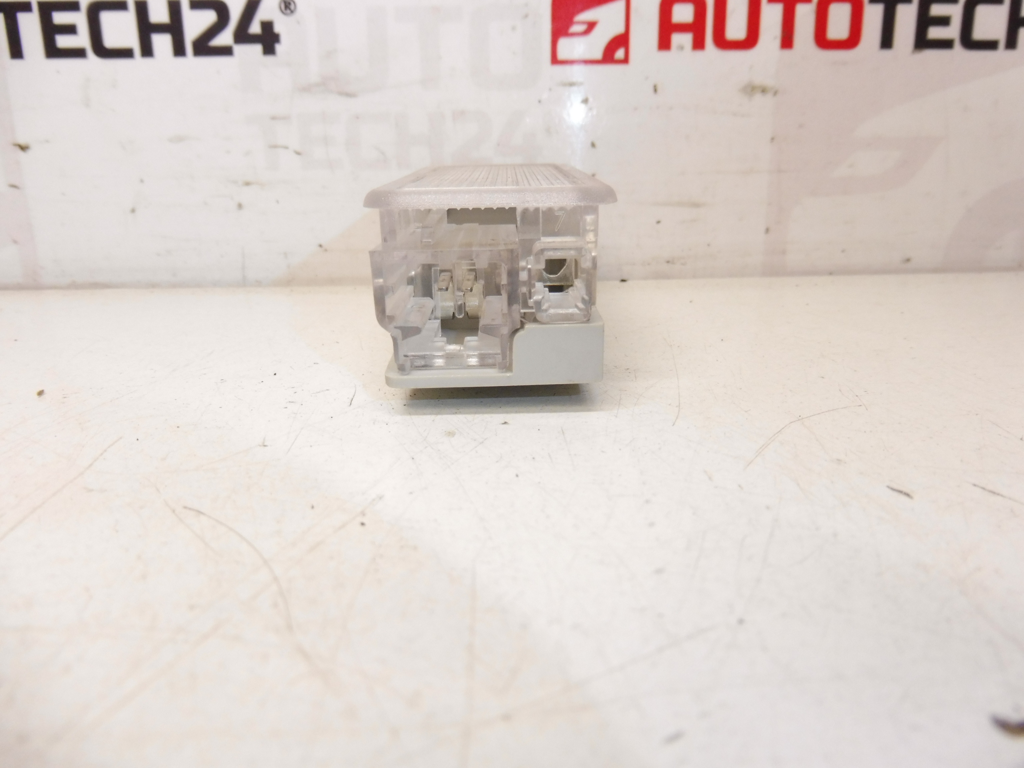 Plafondlamp voorzijde Citroën Peugeot 6362N6