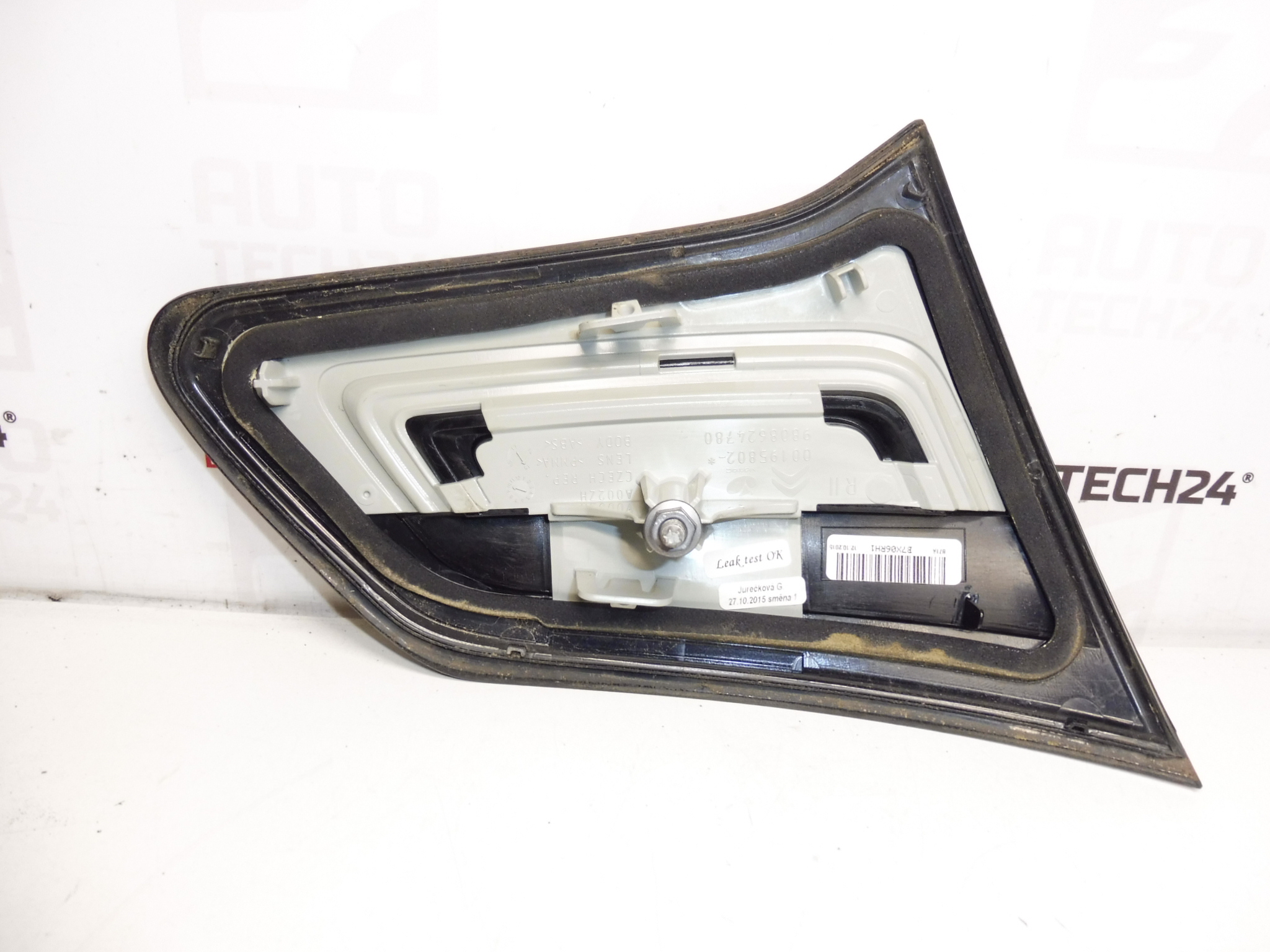 Decoratief frame van de rechter achterlamp Citroën C4 II 9808624780