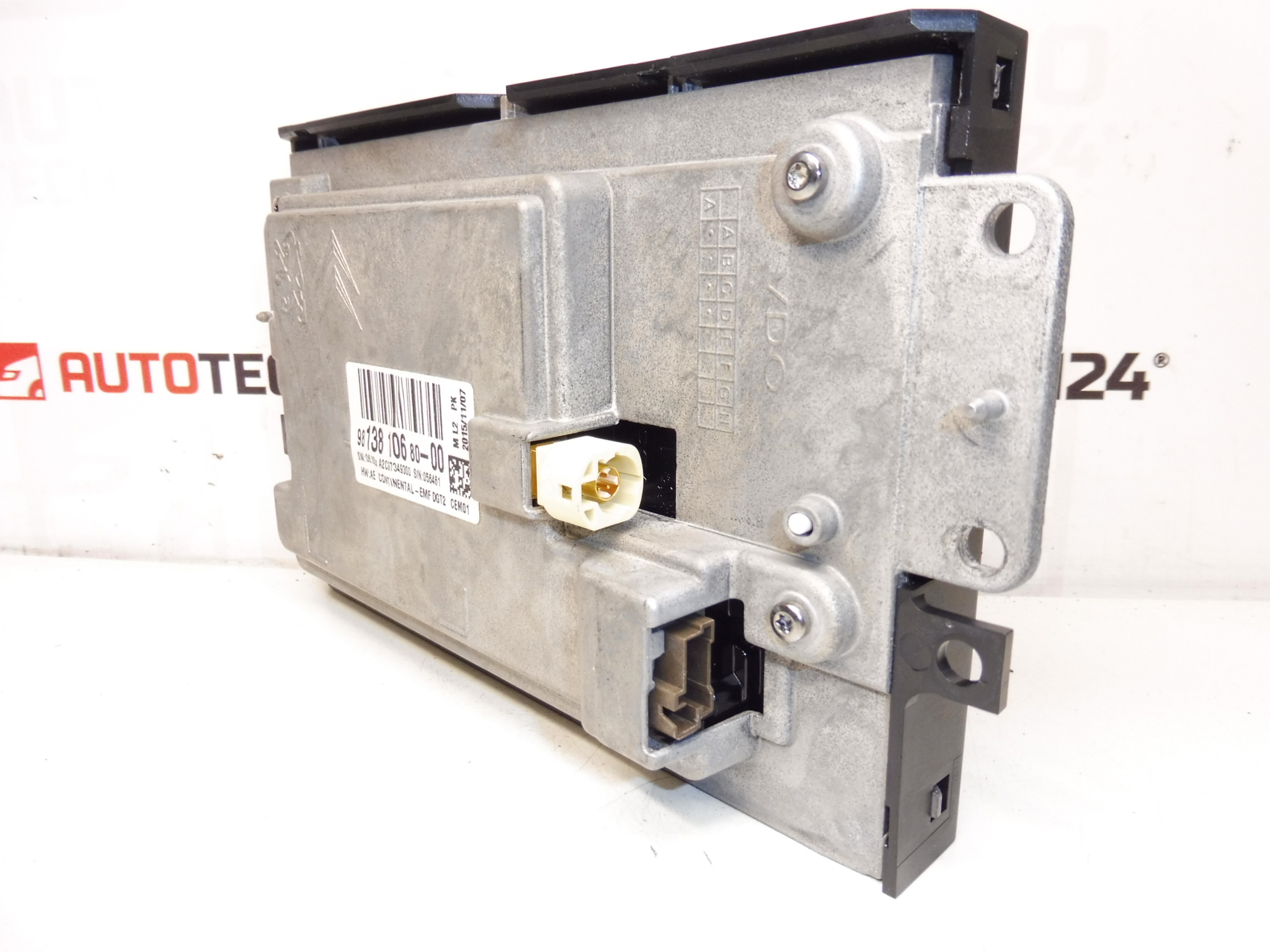 Citroen C4 II computerradiodisplay 9813810680