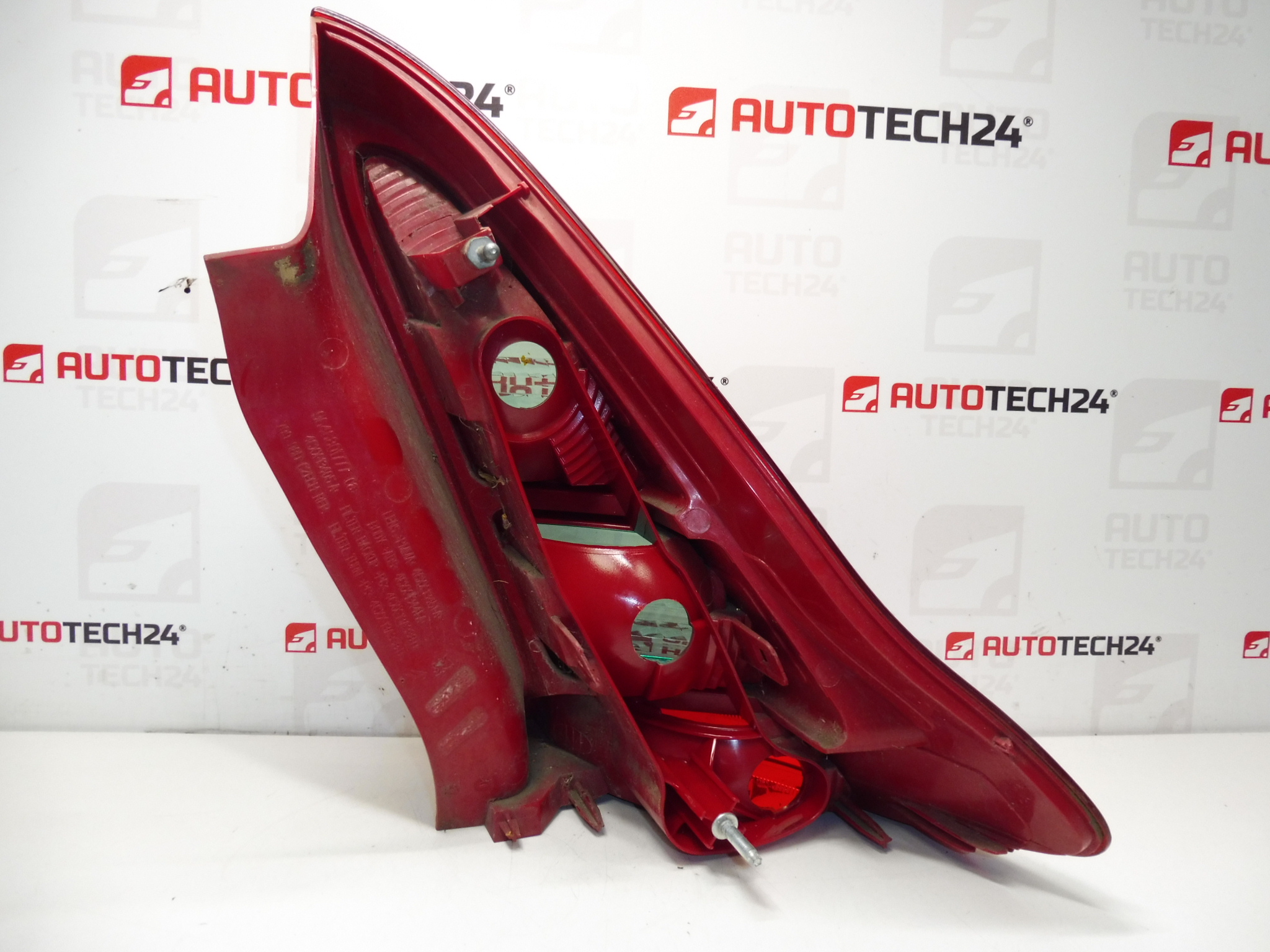 Links achterlamp licht Citroën C4 3 deuren zonder socket 9646801777 6350T6