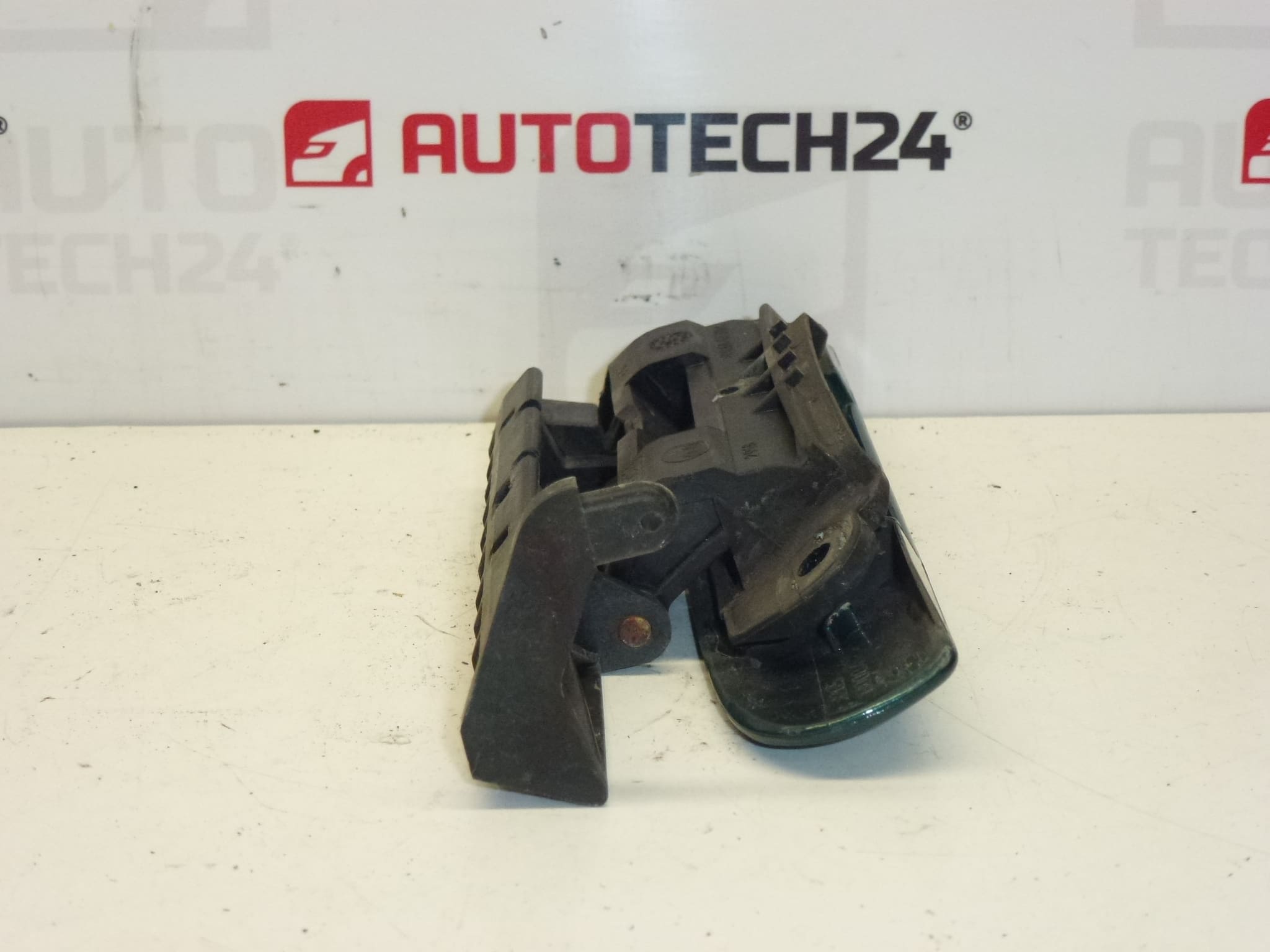 Portiergreep links voor Citroën Xsara groen metallic 9101N2