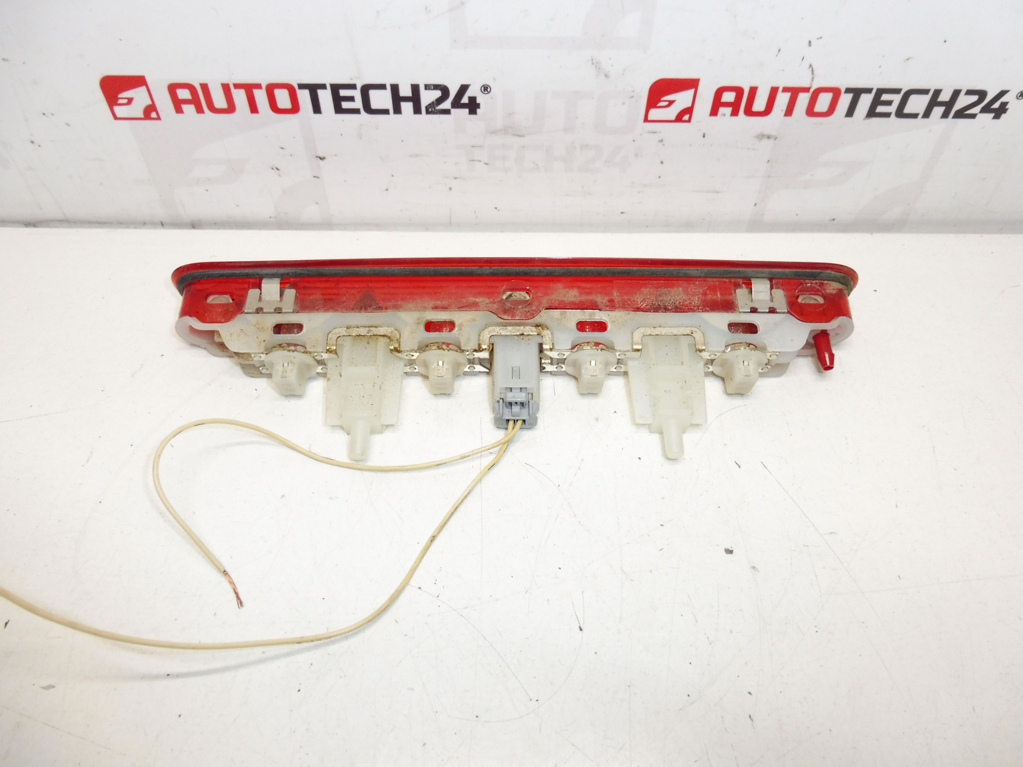 De derde remlicht Citroën C3 III 9812257880