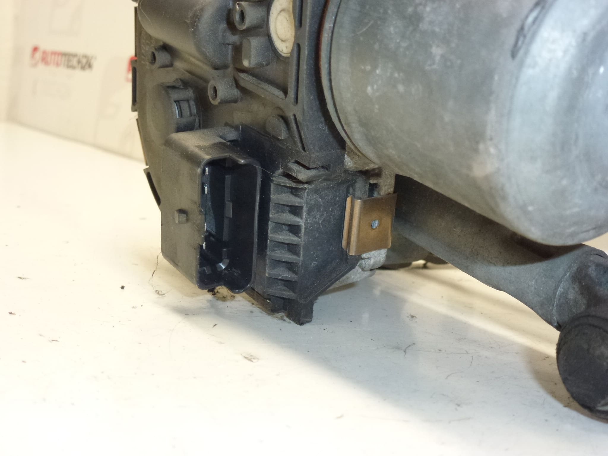 Ruitenwissermotor rechts Citroën Peugeot 9670031480 3397021076 6405PT