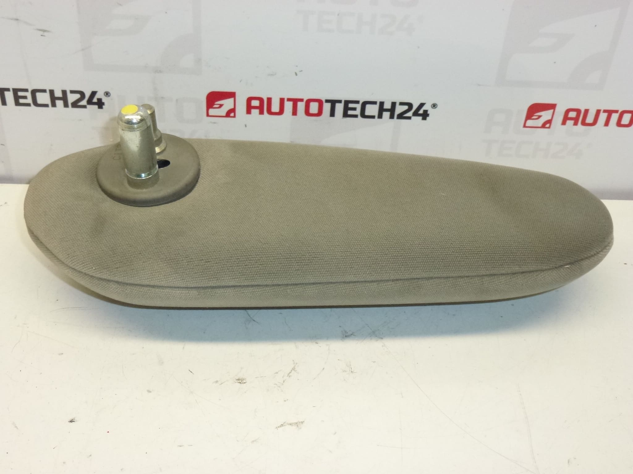 Rechter armsteun Citroën Peugeot 8830H3