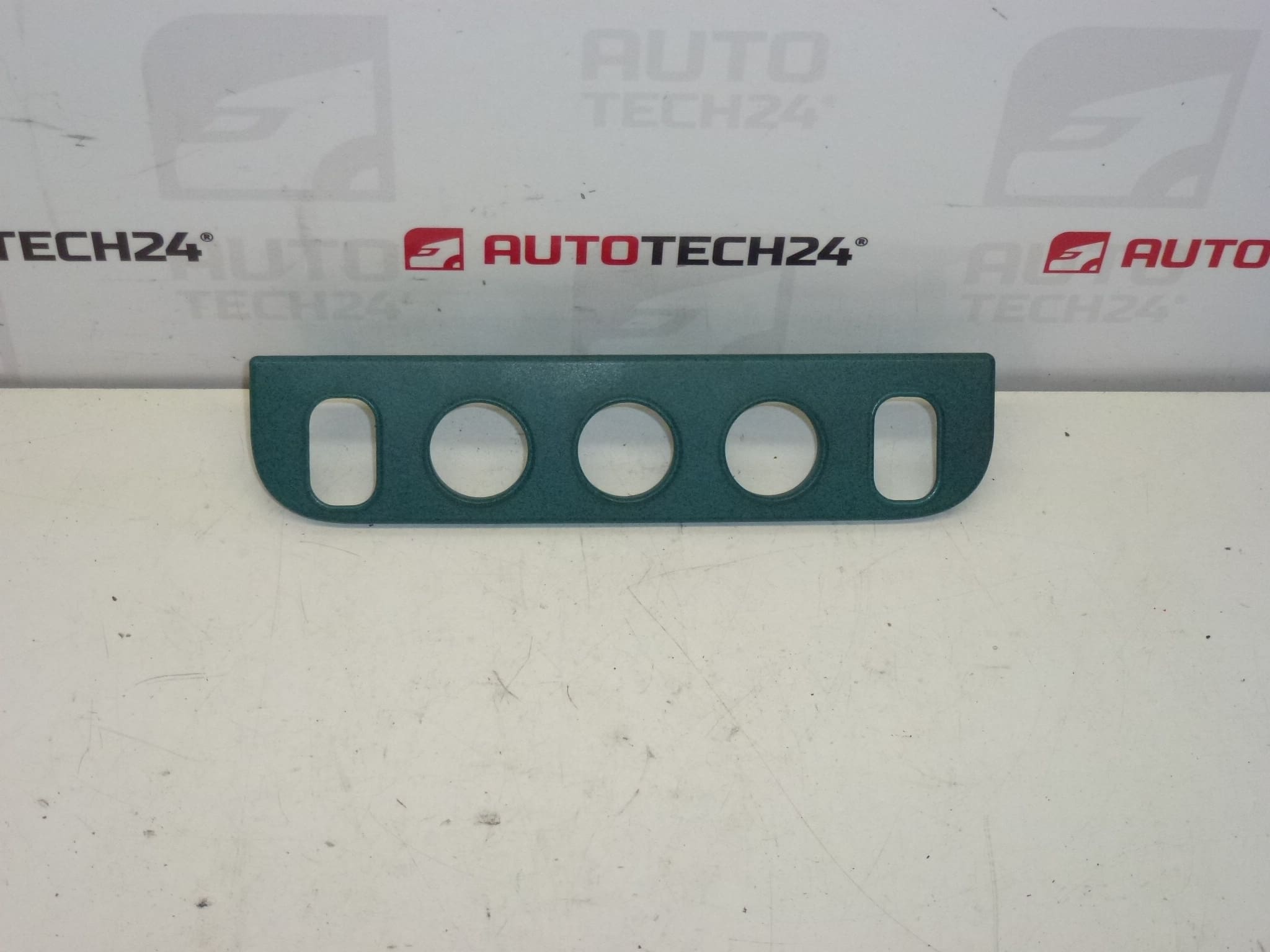 Dashboardkap Citroën Berlingo I en Peugeot Partner I 96210132ZL 8212ER