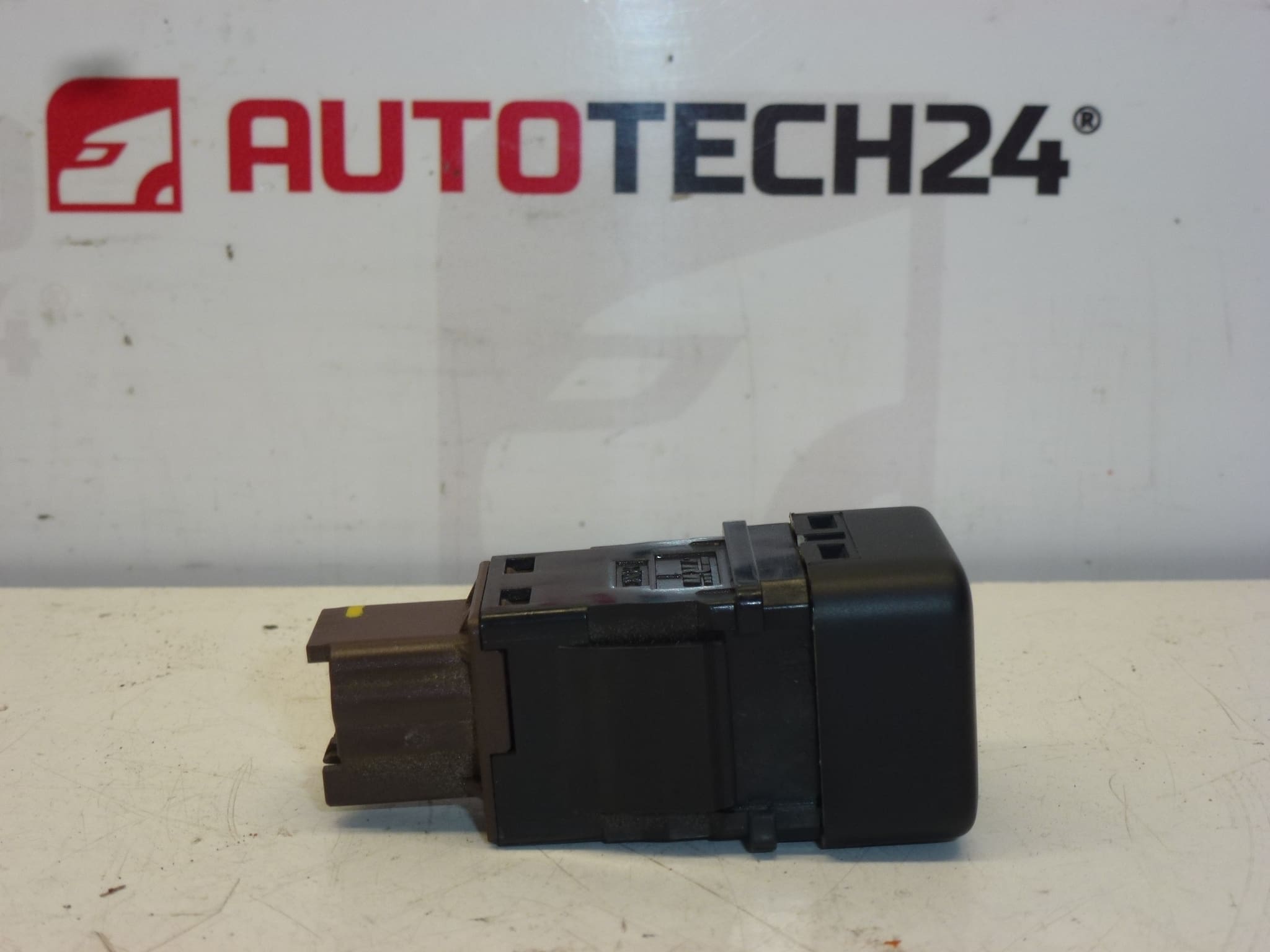 Airbagschakelaar Citroën Peugeot 96373645ZD 96373645ZL 8216F2