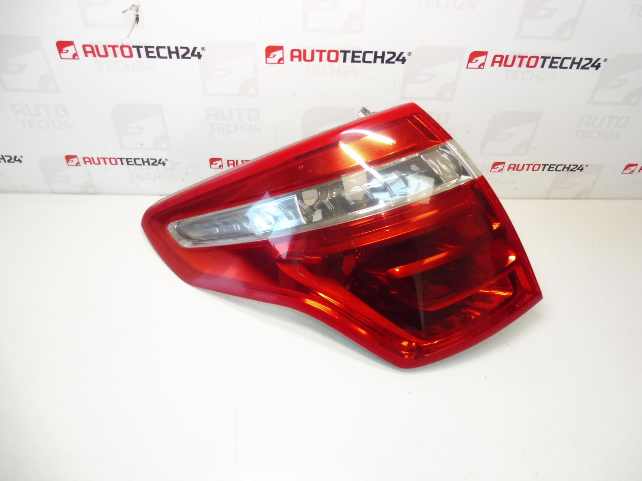Achter linkerlicht Fender Citroën C4 Picasso 9653547580 6350CA