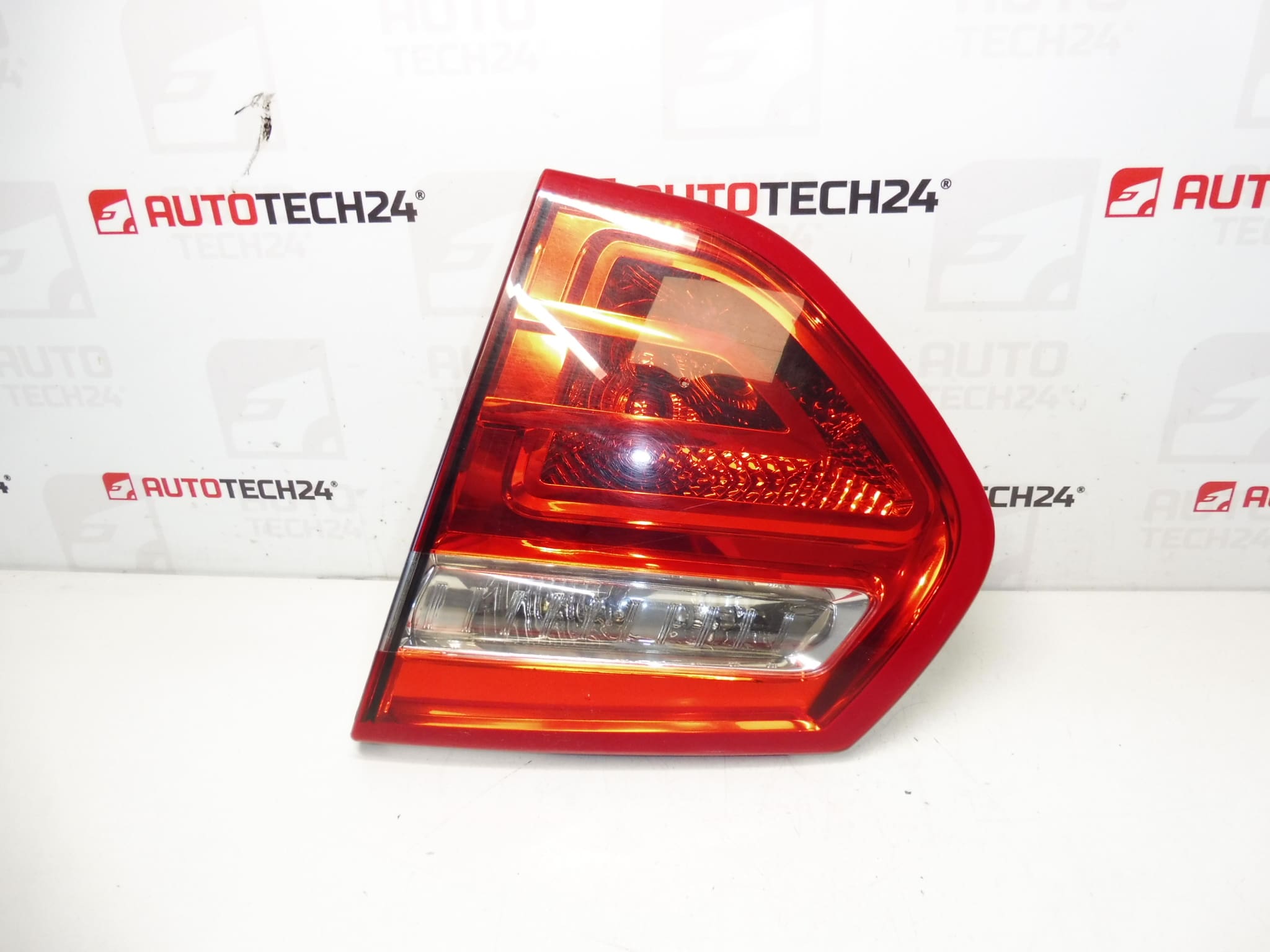 Achterkant licht deksel Citroën C4 Picasso 9673164980 6351CC