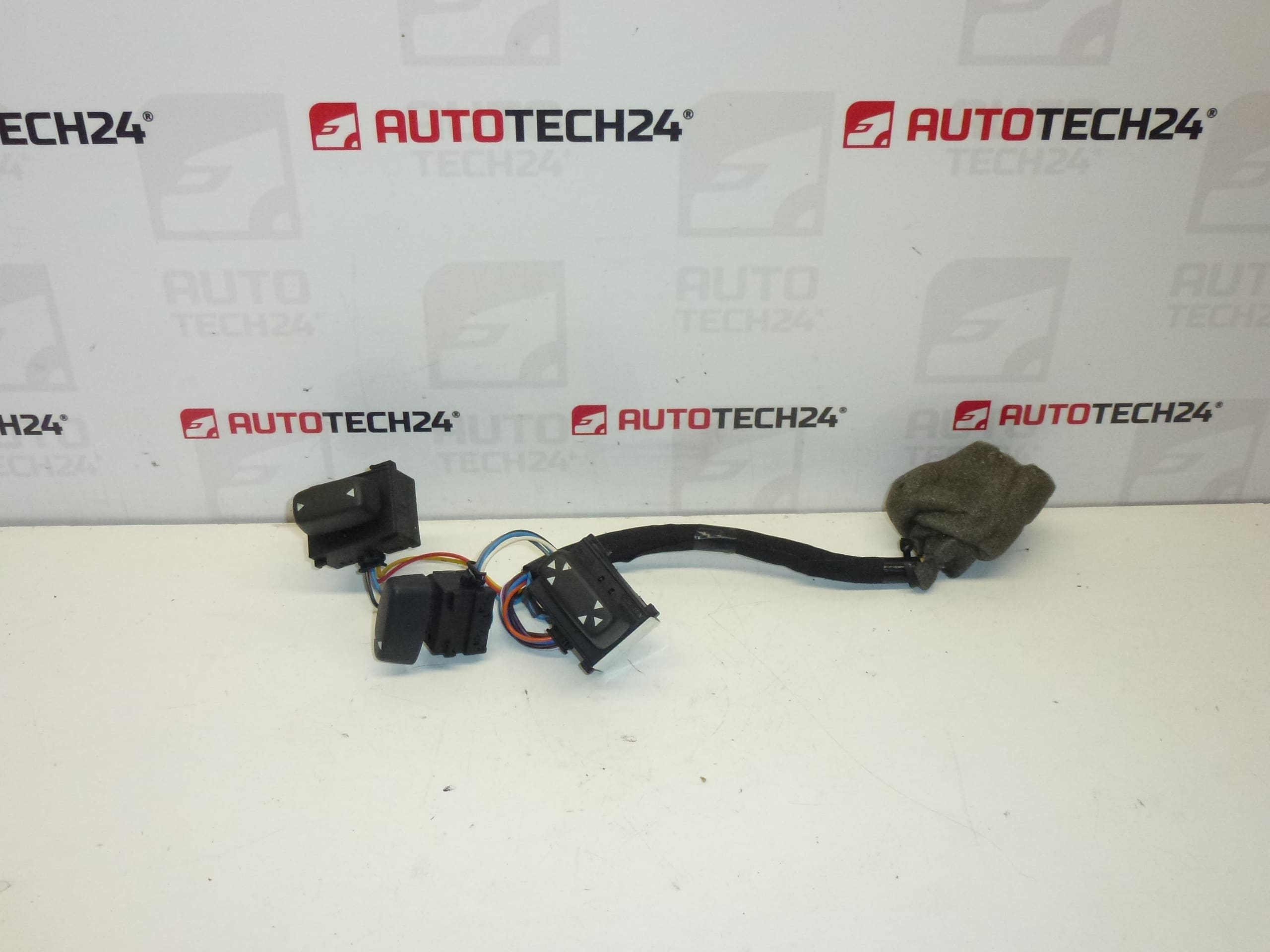 Elektrische stoelbediening Citroën C5 8914AL