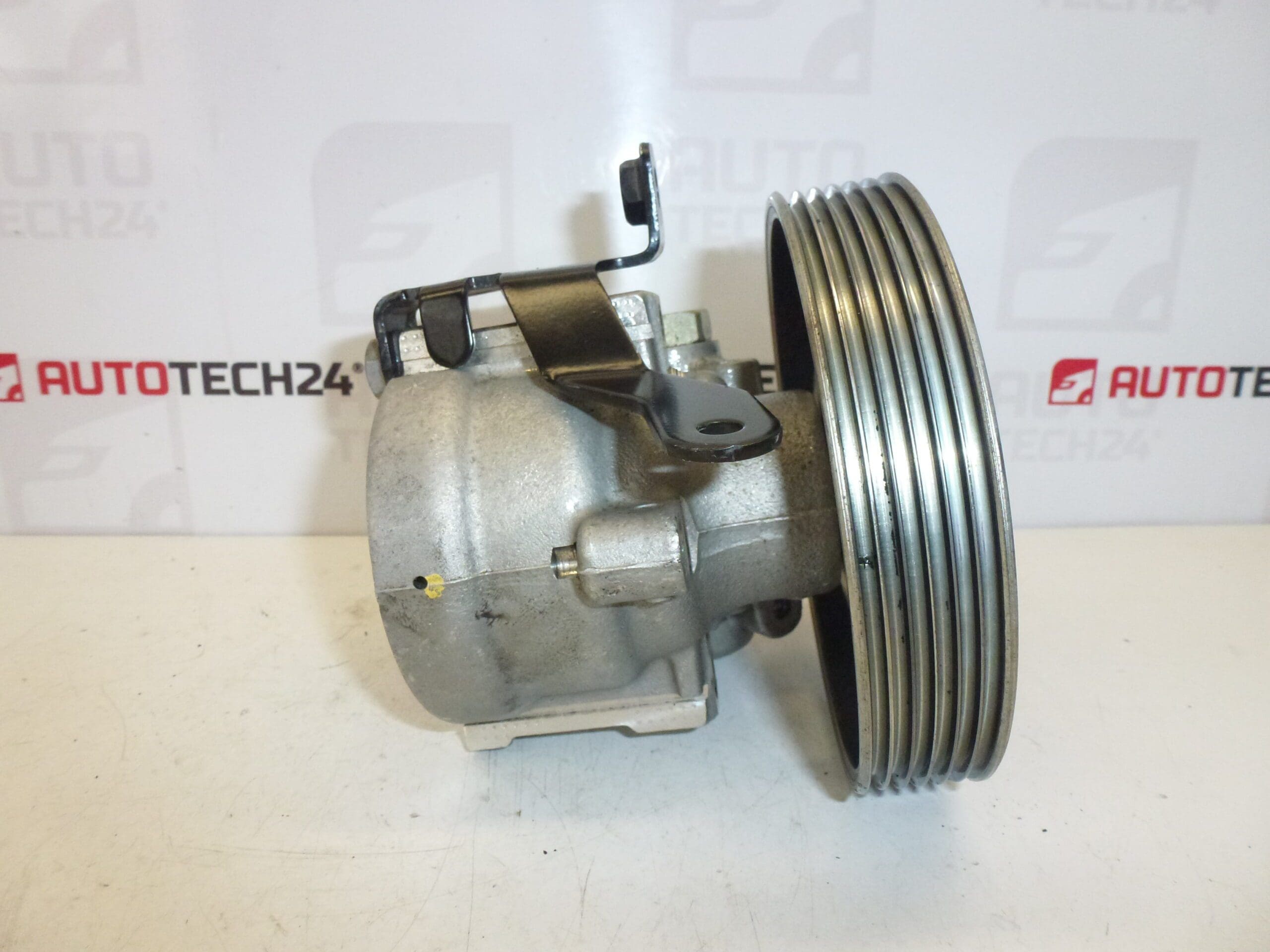 Servo Citroën Peugeot 1.6 HDI 9665709080 4007WL met slechts 48 duizend km - Afbeelding 2