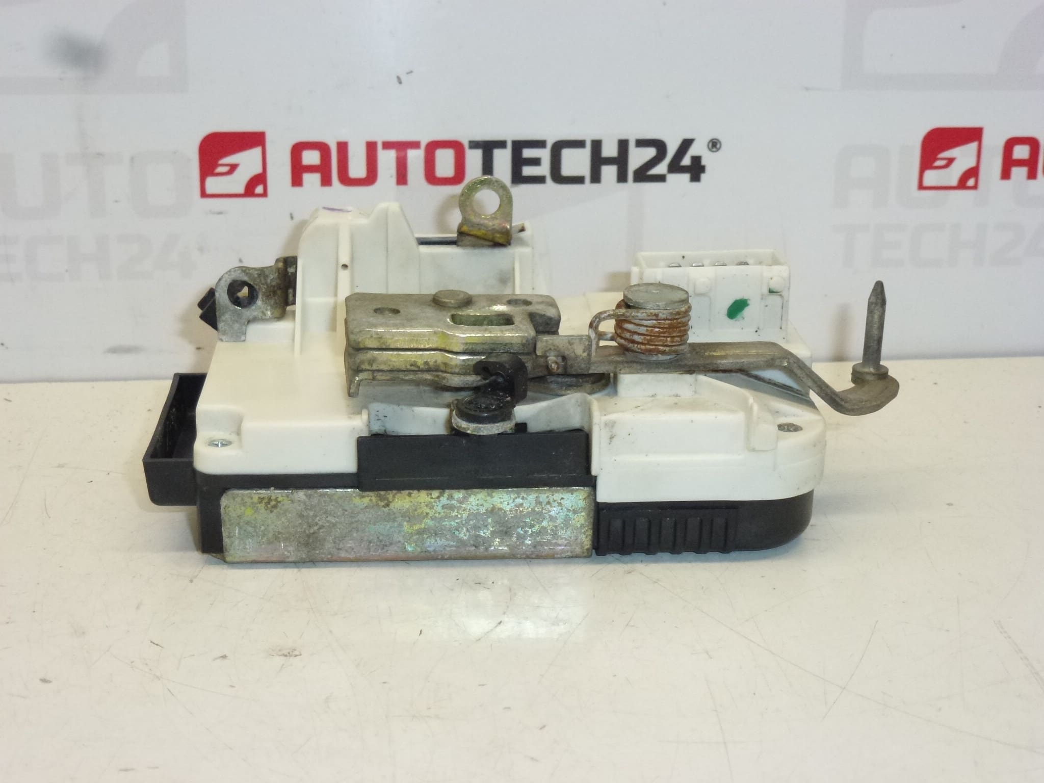 Deurvergrendeling Links Voor Citroën Peugeot 9135L5 - Afbeelding 2