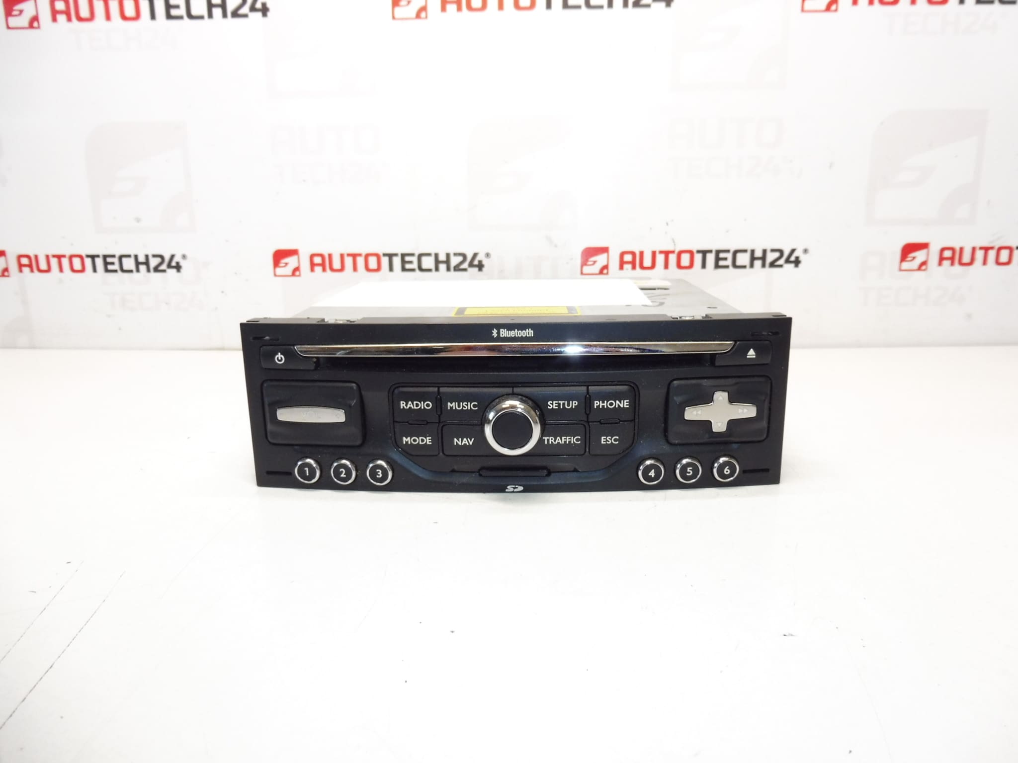Auto -radio HARMAN BECKER RNEG 96778674XT 16096058XT