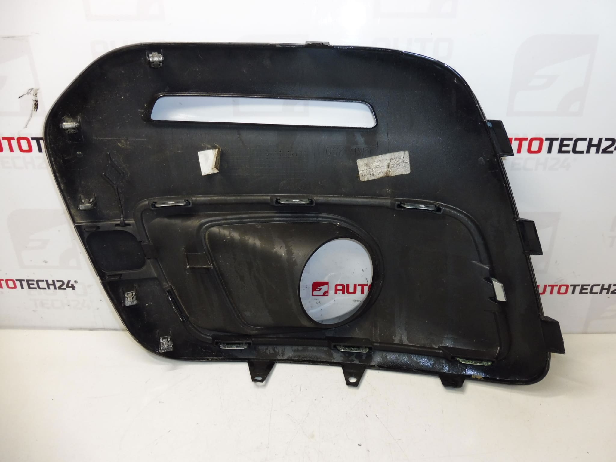 Klep Voor Mistlamp En Dagrijverlichting Citroën C3 Picasso 1609291280 9801847280 - Afbeelding 2