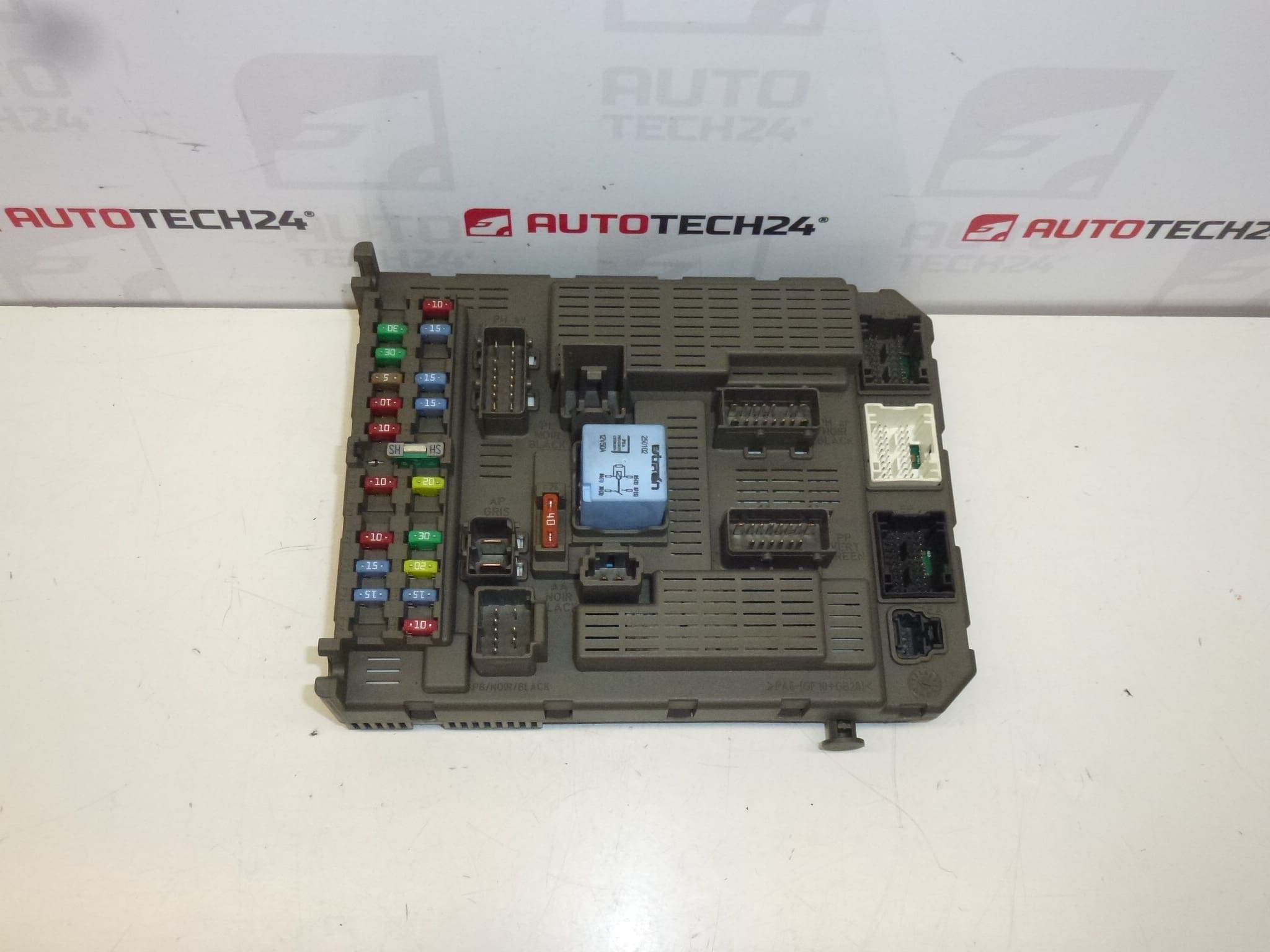 Ecu Lear BSI V03-00 Citroën C8 Peugeot 807 1400010480 6580S4