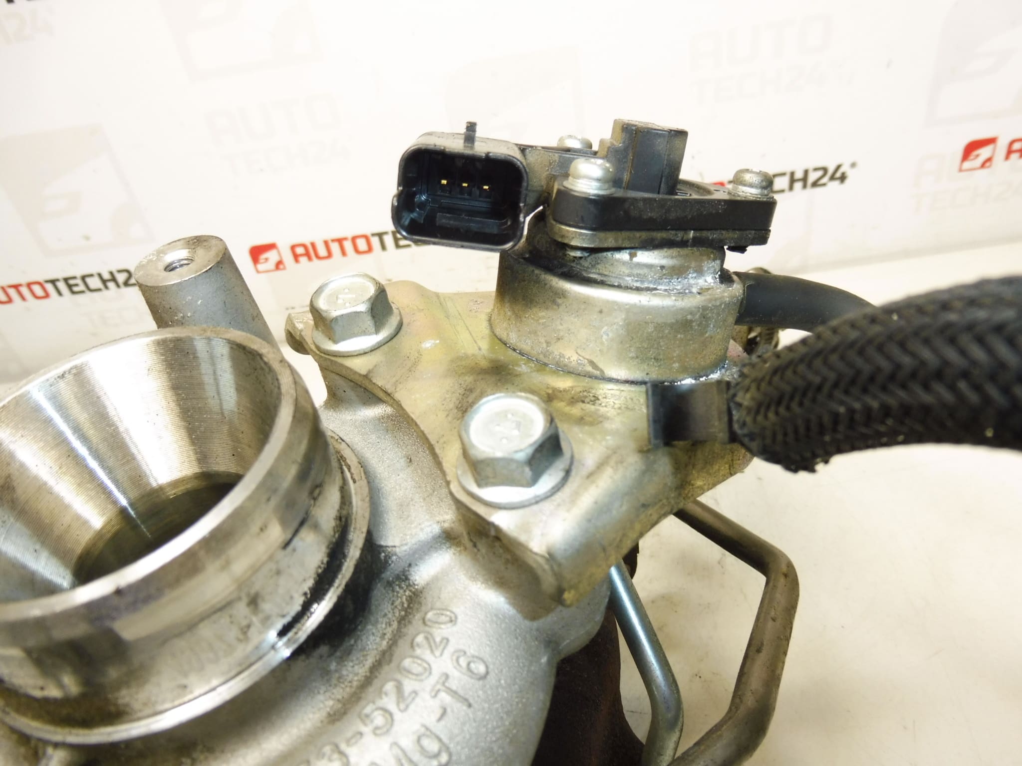 Turbo Citroën Peugeot 1.6 HDI 68KW 83.000 km 9673283680 TD02H2-07TVT-21 - Afbeelding 2