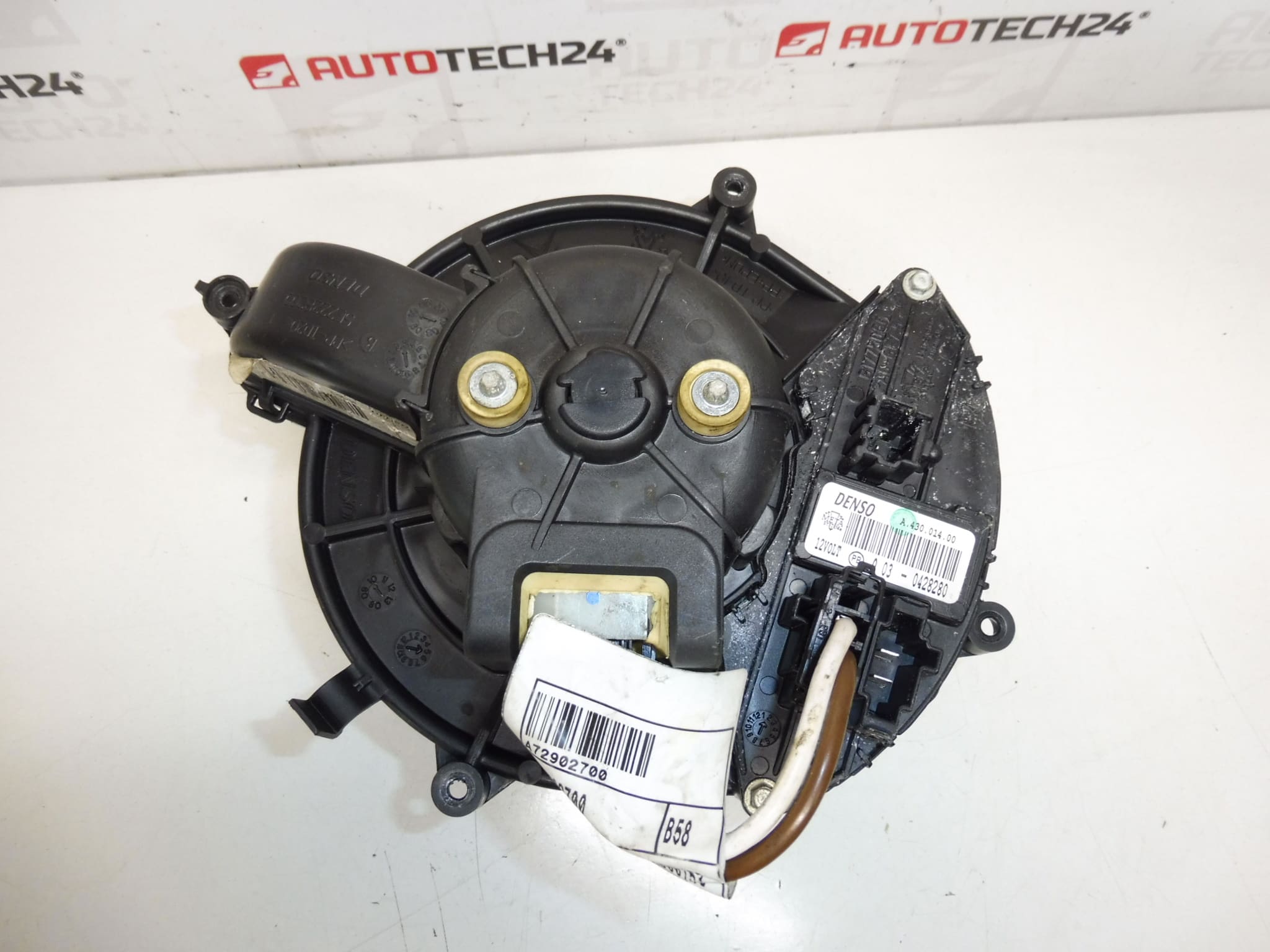 Gebruikte Denso kachelventilator met regelaar voor Citroën en Peugeot 6441CG/6441CE - Afbeelding 2