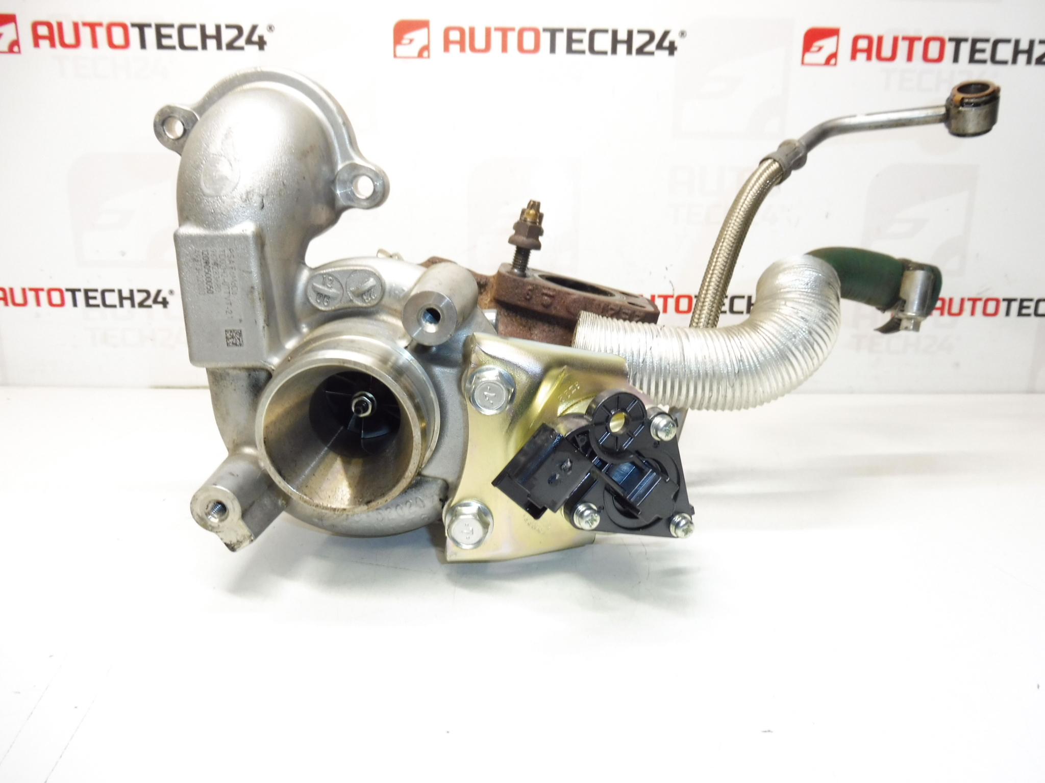Turbo Citroën Peugeot 1.6 HDI 68KW 88 duizend km 9673283680 TD02H2-07TVT-21