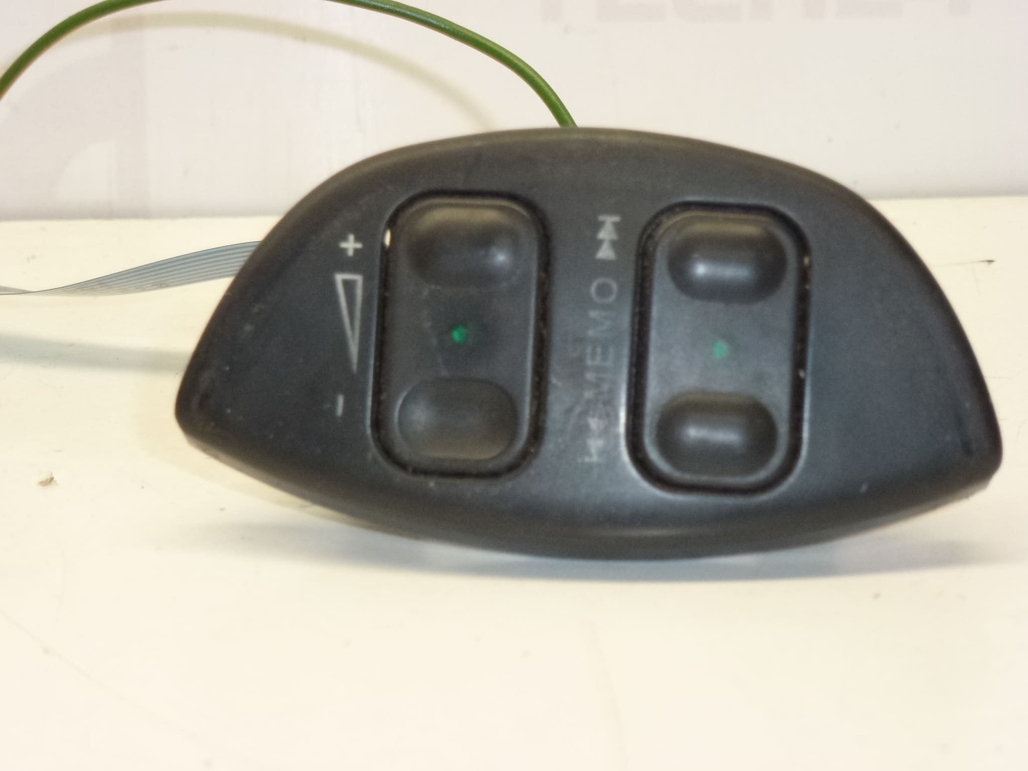 Citroën Peugeot 4112FA radiobediening op het stuur - Afbeelding 2