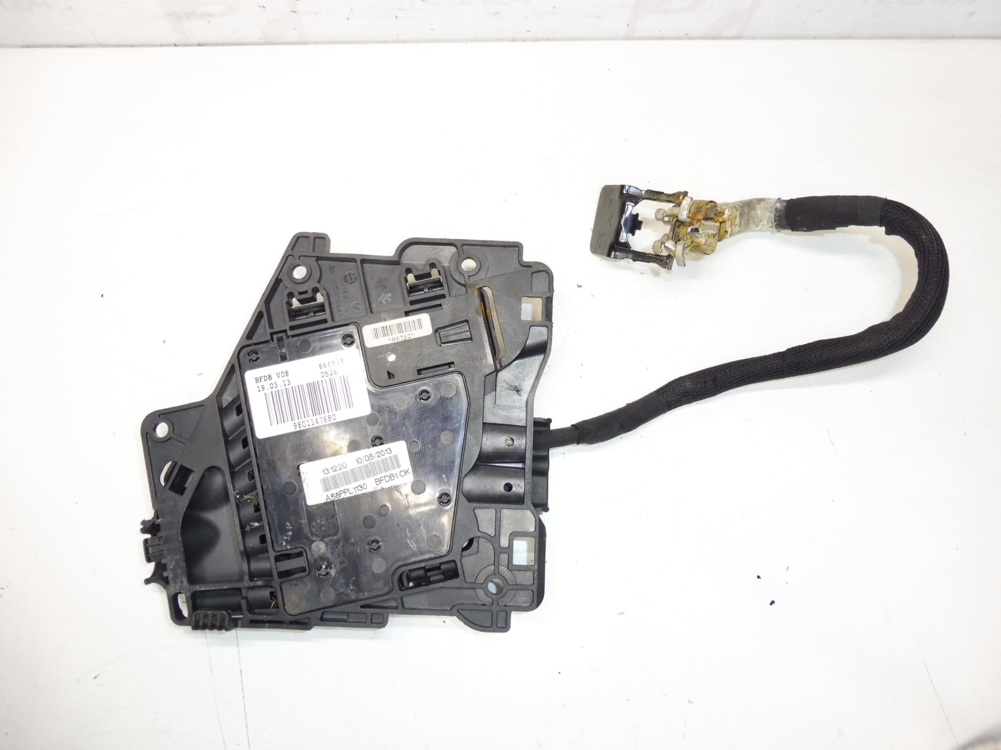 Citroën Peugeot 9801147680 66652X zekeringmodule - Afbeelding 2