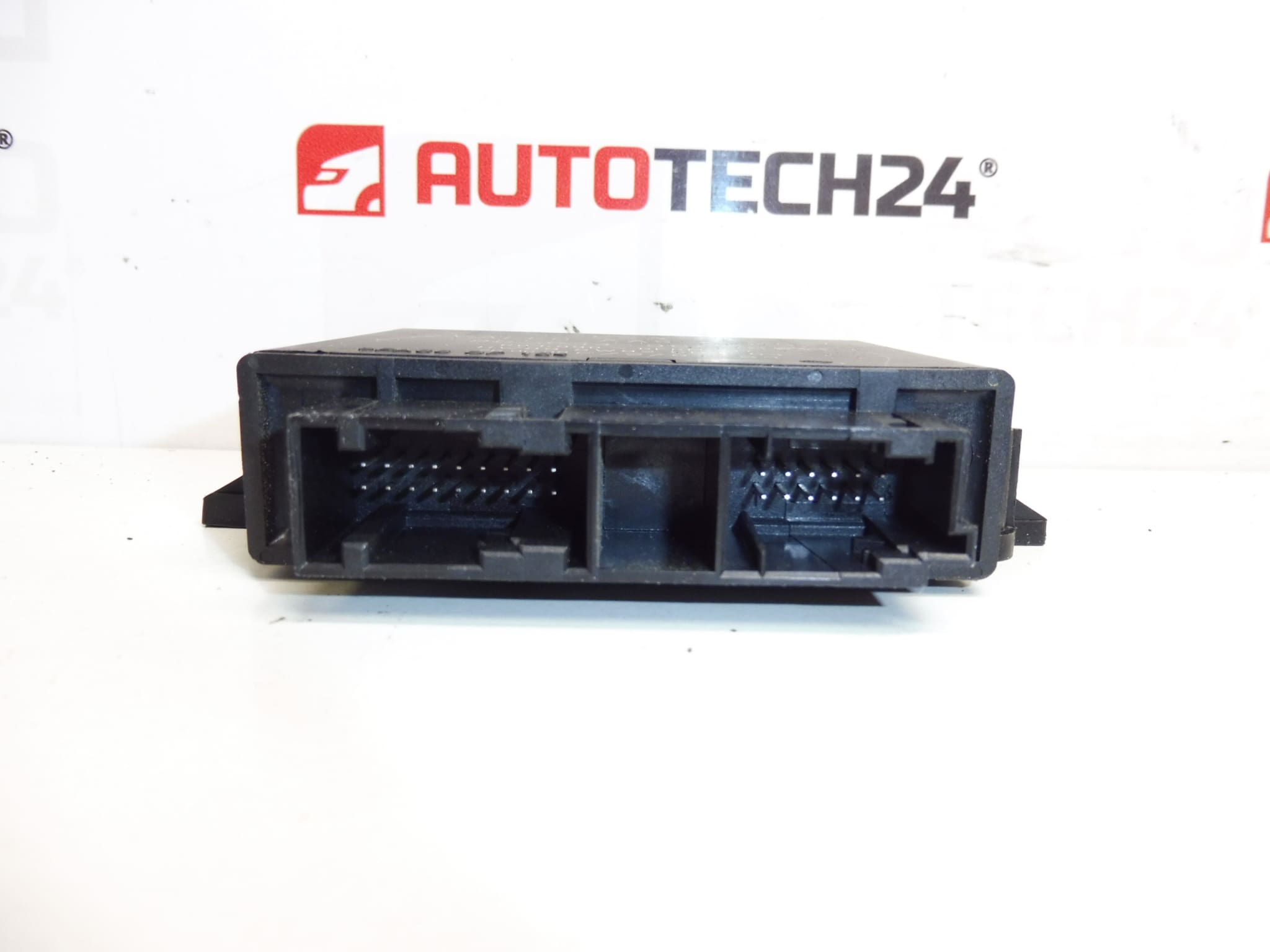 ECU parkeersensor Citroën Peugeot 9661496880 - Afbeelding 2